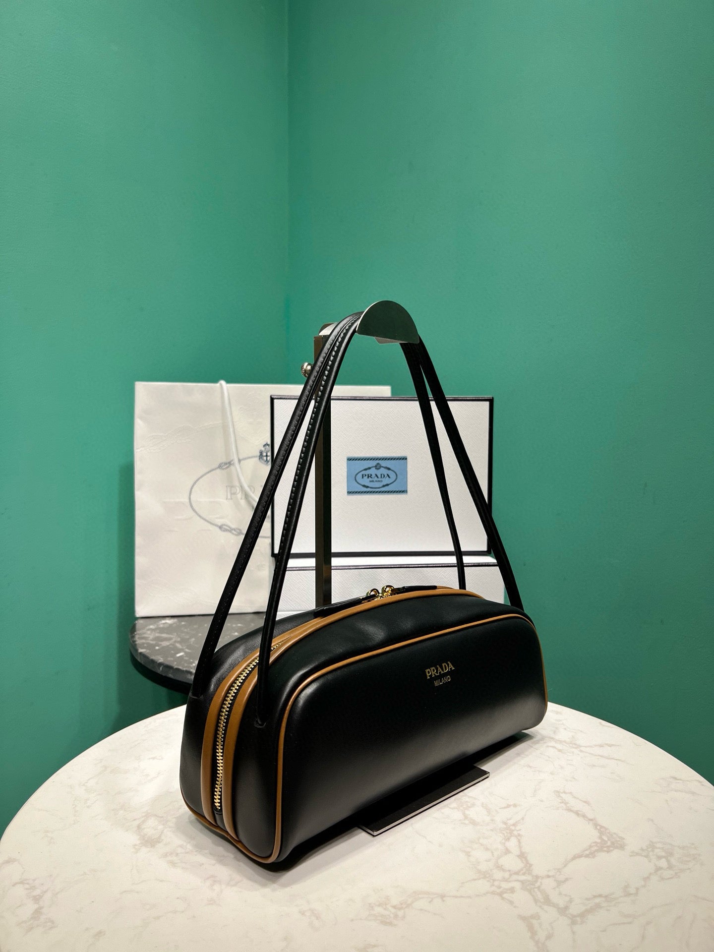 PD SWING SHOULDER BAG