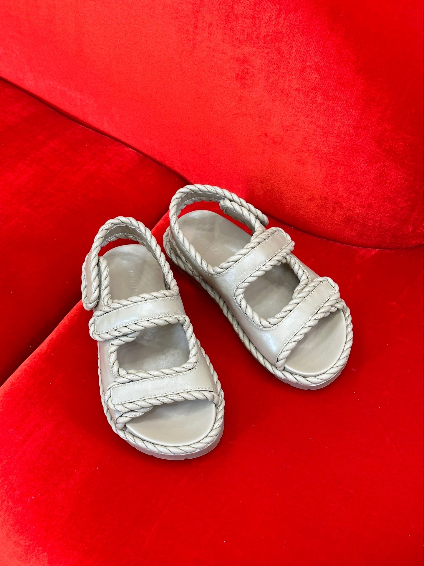 BV SANDALS