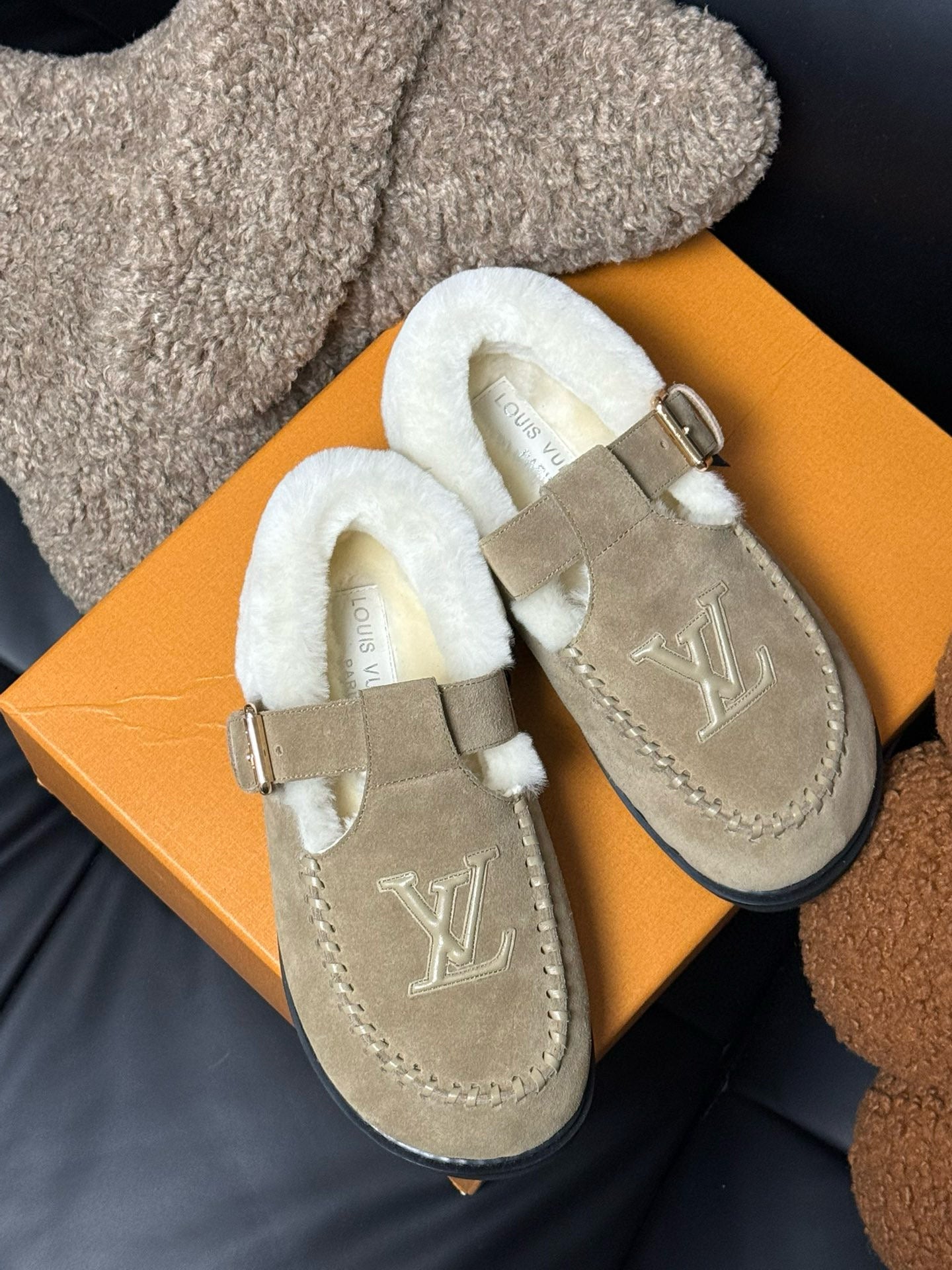 LOU COLORADO MARY JANES