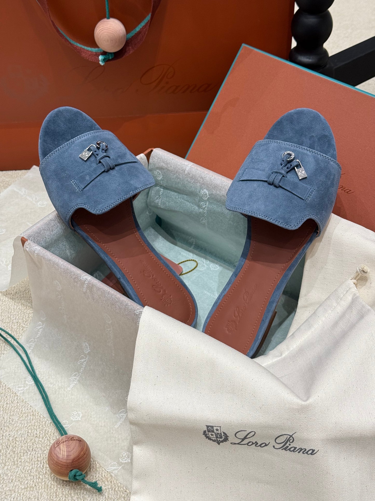 LORO P SUMMER CHARM SLIPPER