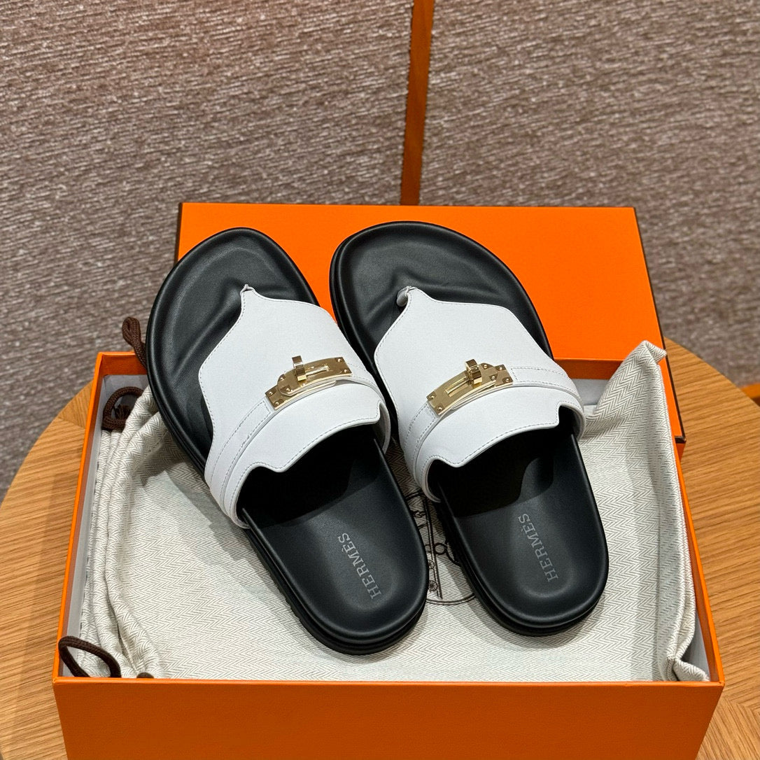 HERM EMPIRE SANDALS