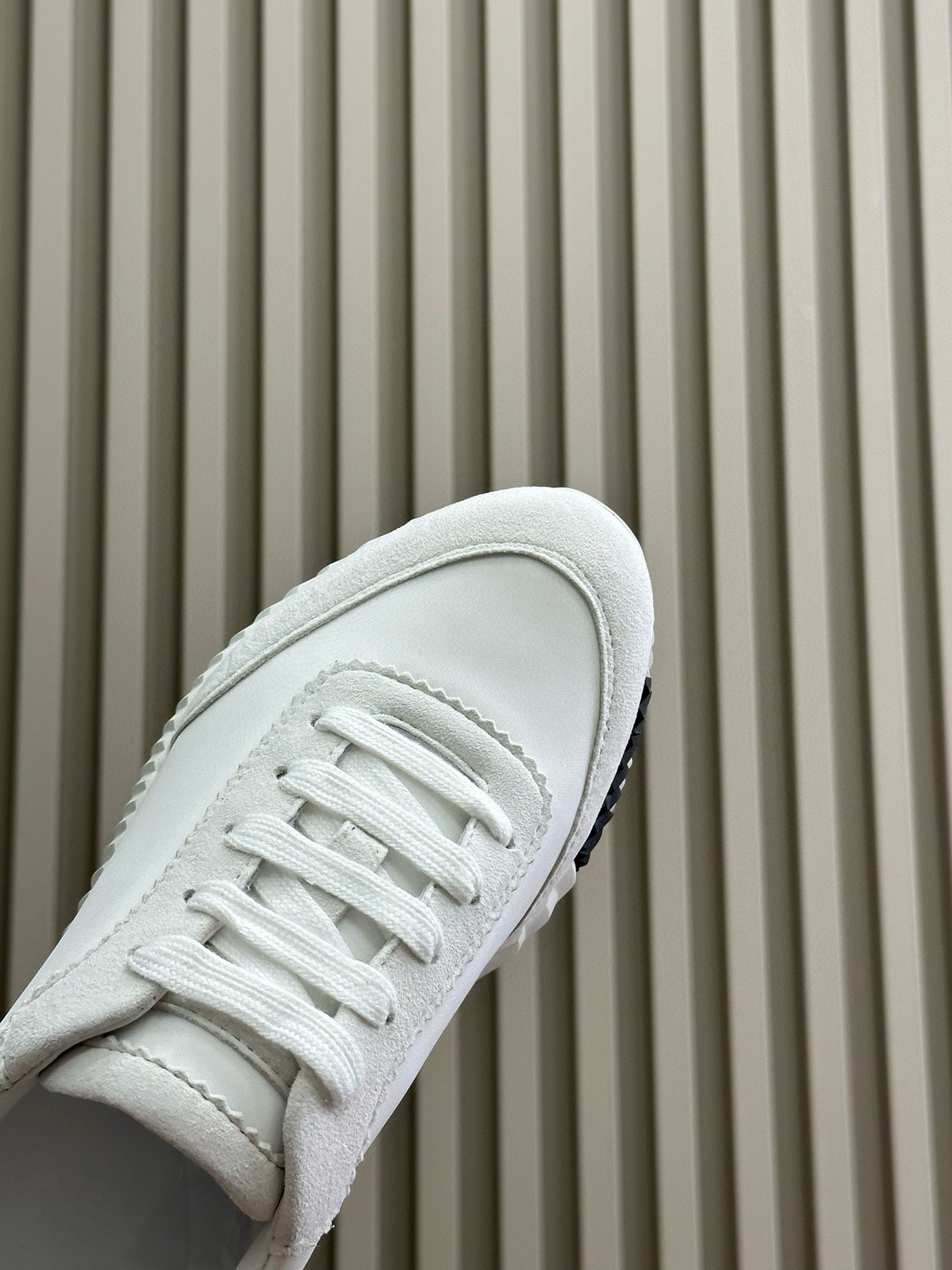 HERM BOUNCING SNEAKER