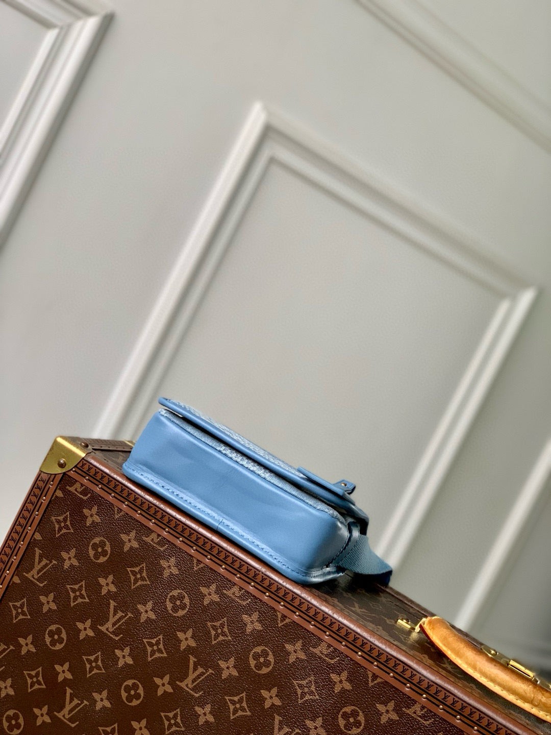LOU BOSPHORE WEARABLE WALLET