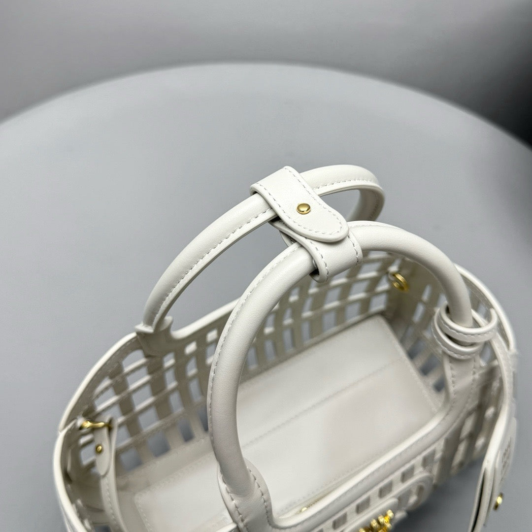 MIU M LEATHER BASKET BAG