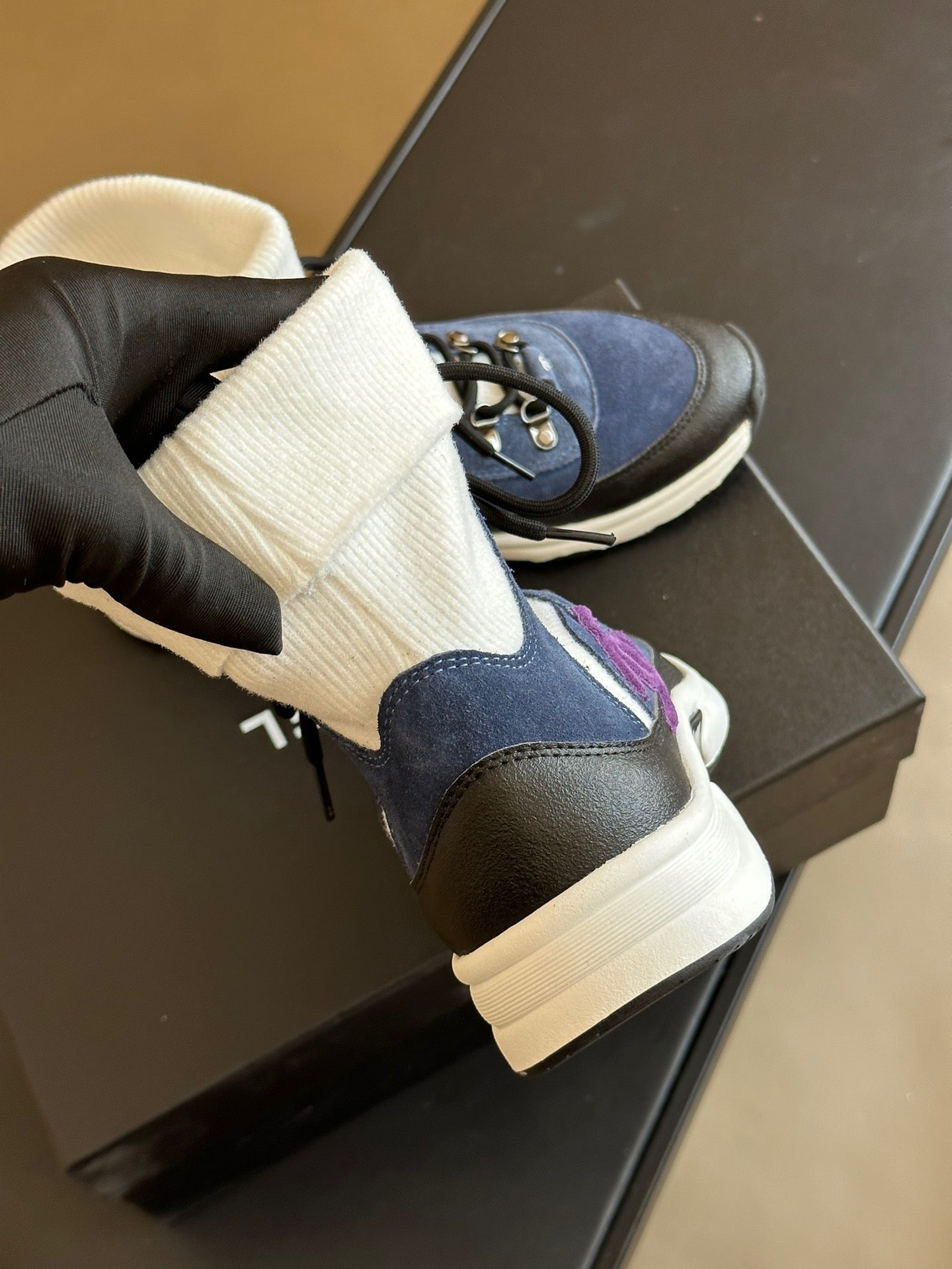 CC TRAINERS