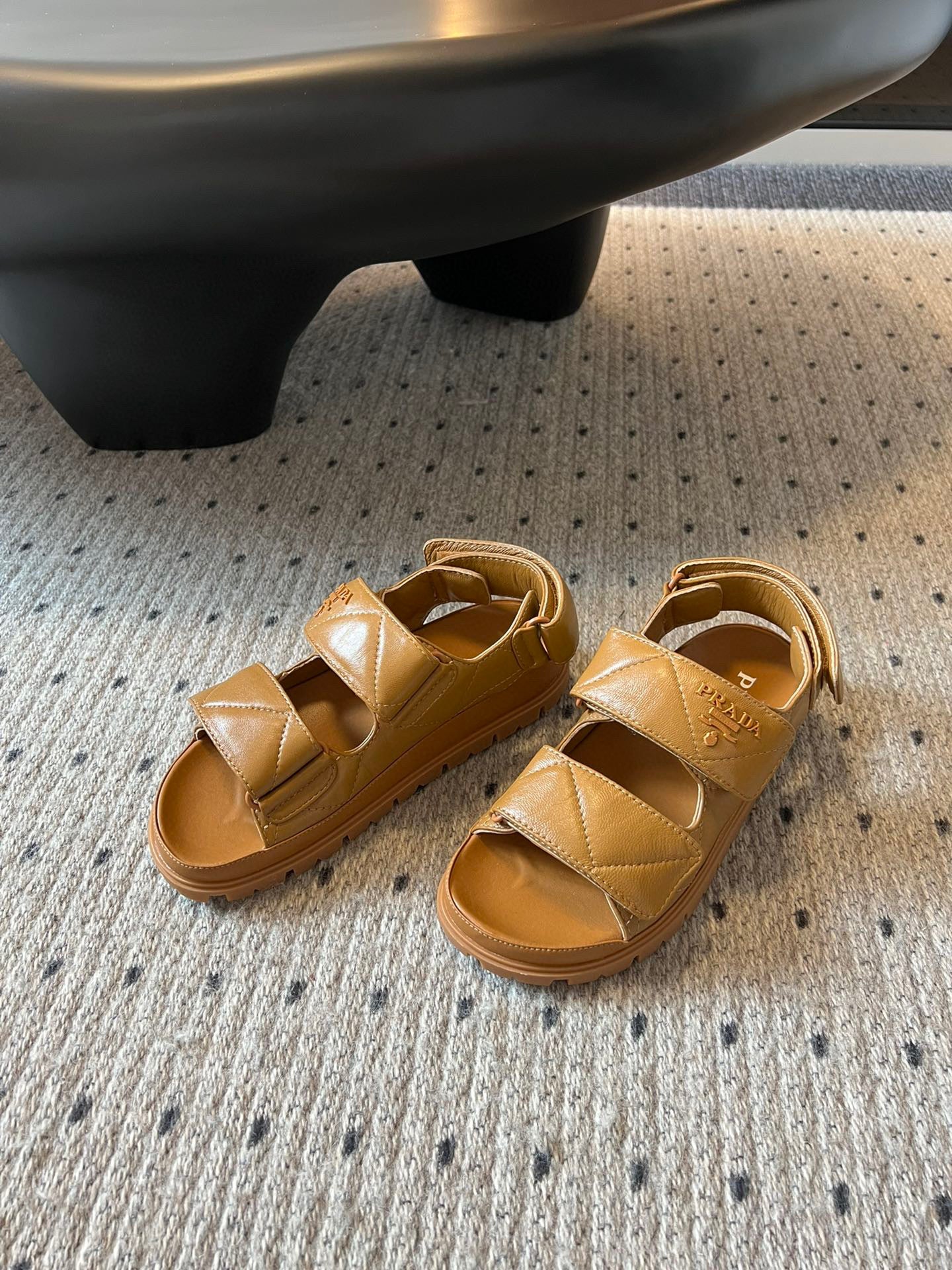 PD SANDALS