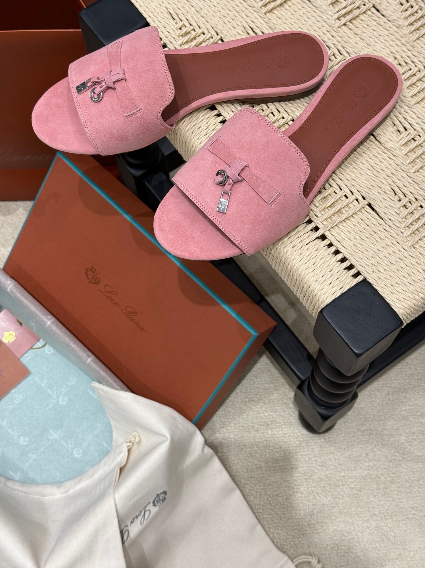 LORO P SUMMER CHARM SLIPPER
