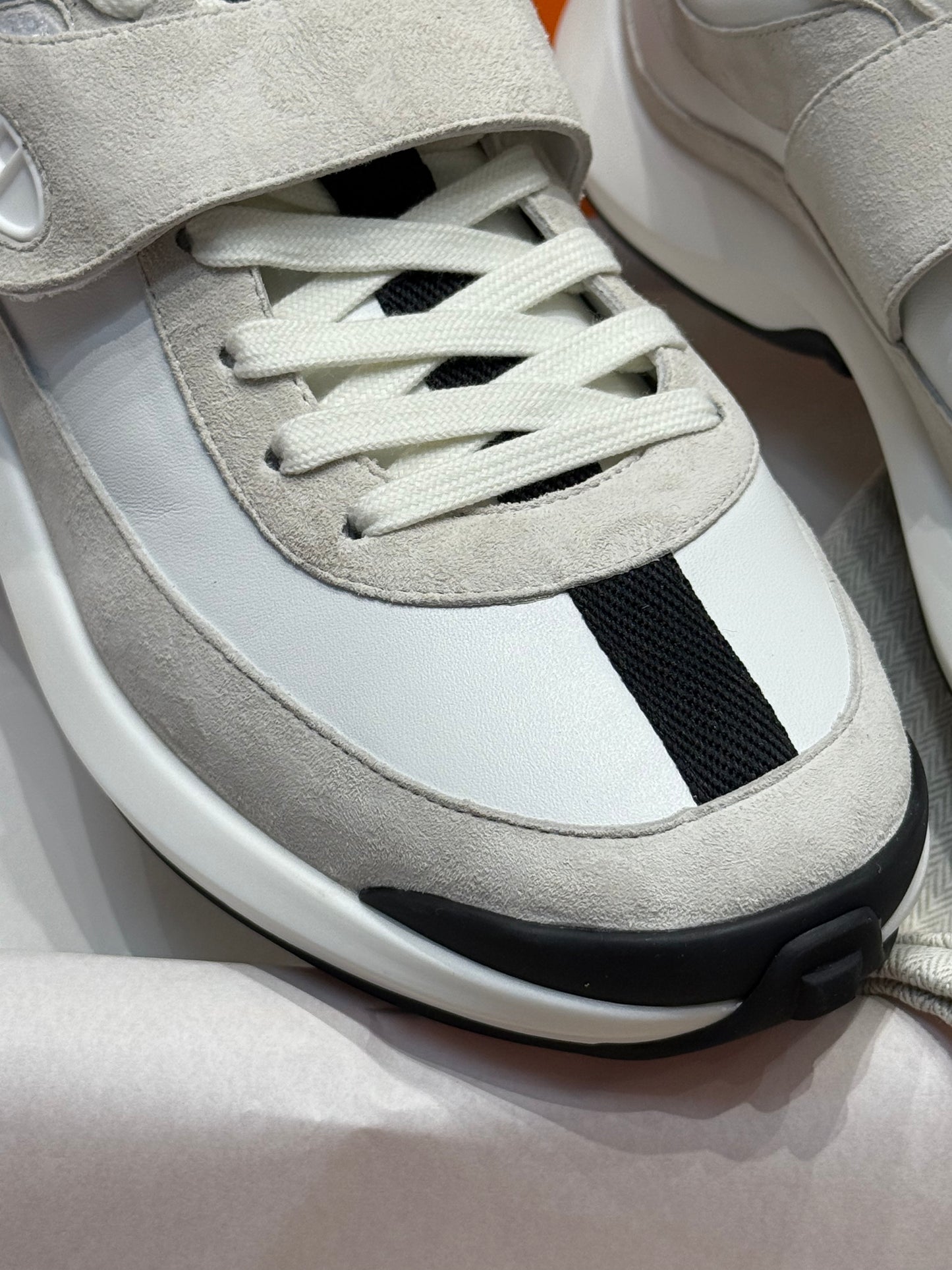 HERM LOOP SNEAKER