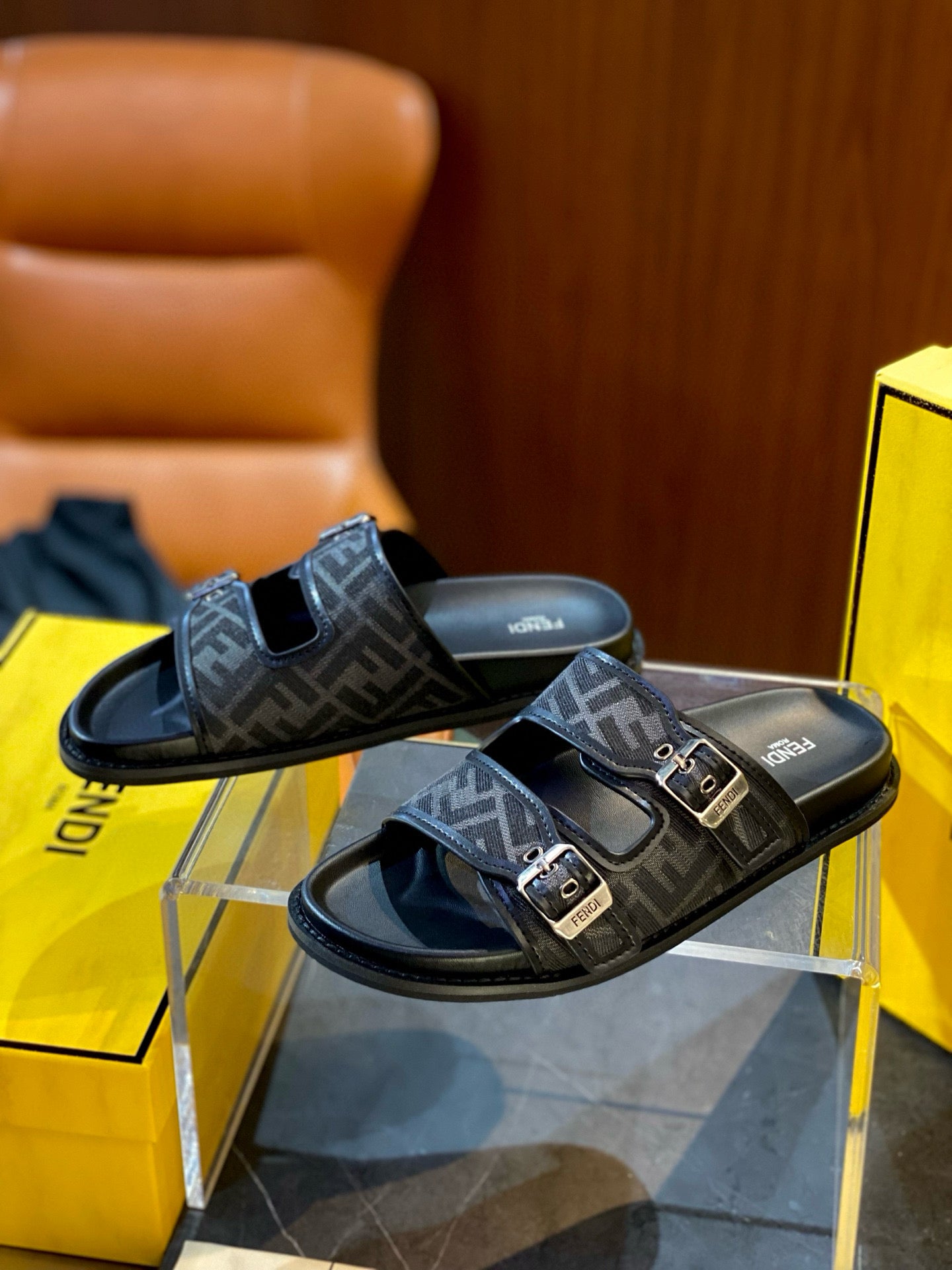 FEN SANDALS