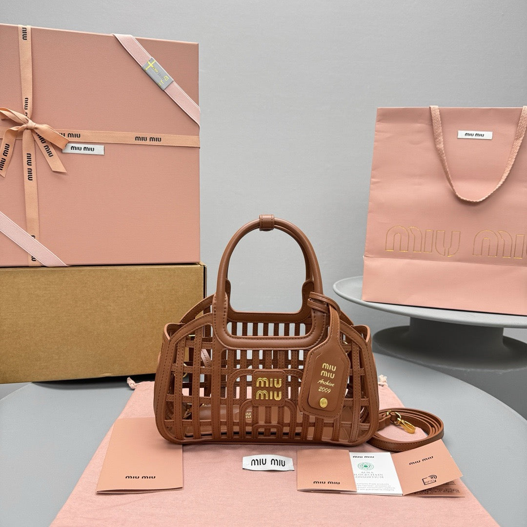 MIU M LEATHER BASKET BAG
