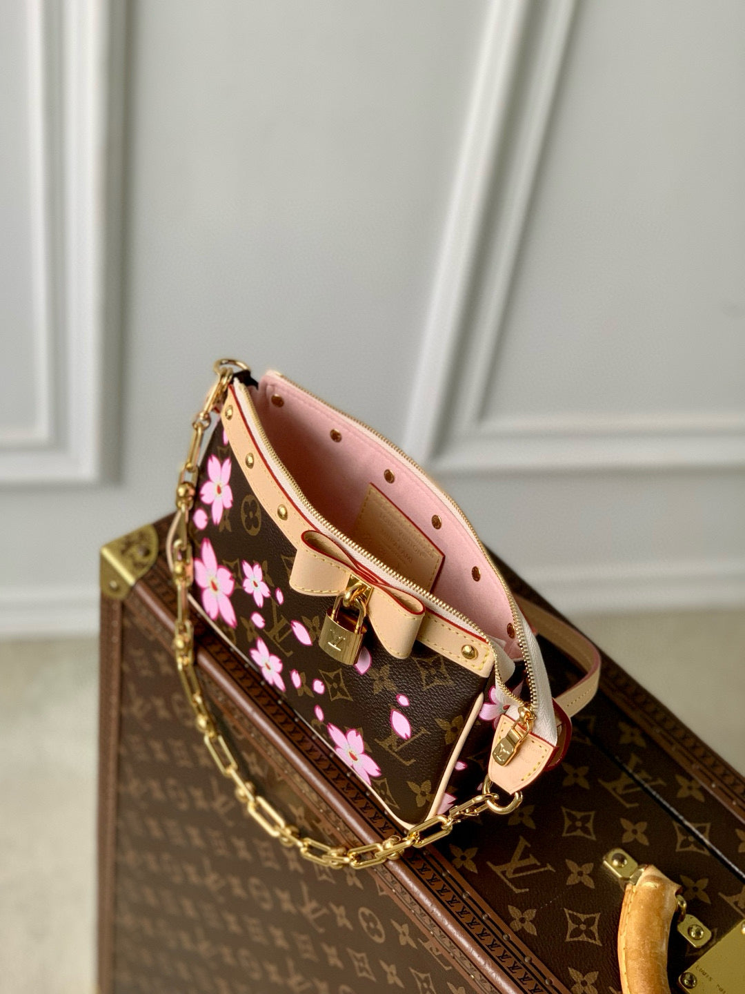 LOU x MURAKAMI POCHETTE BAG