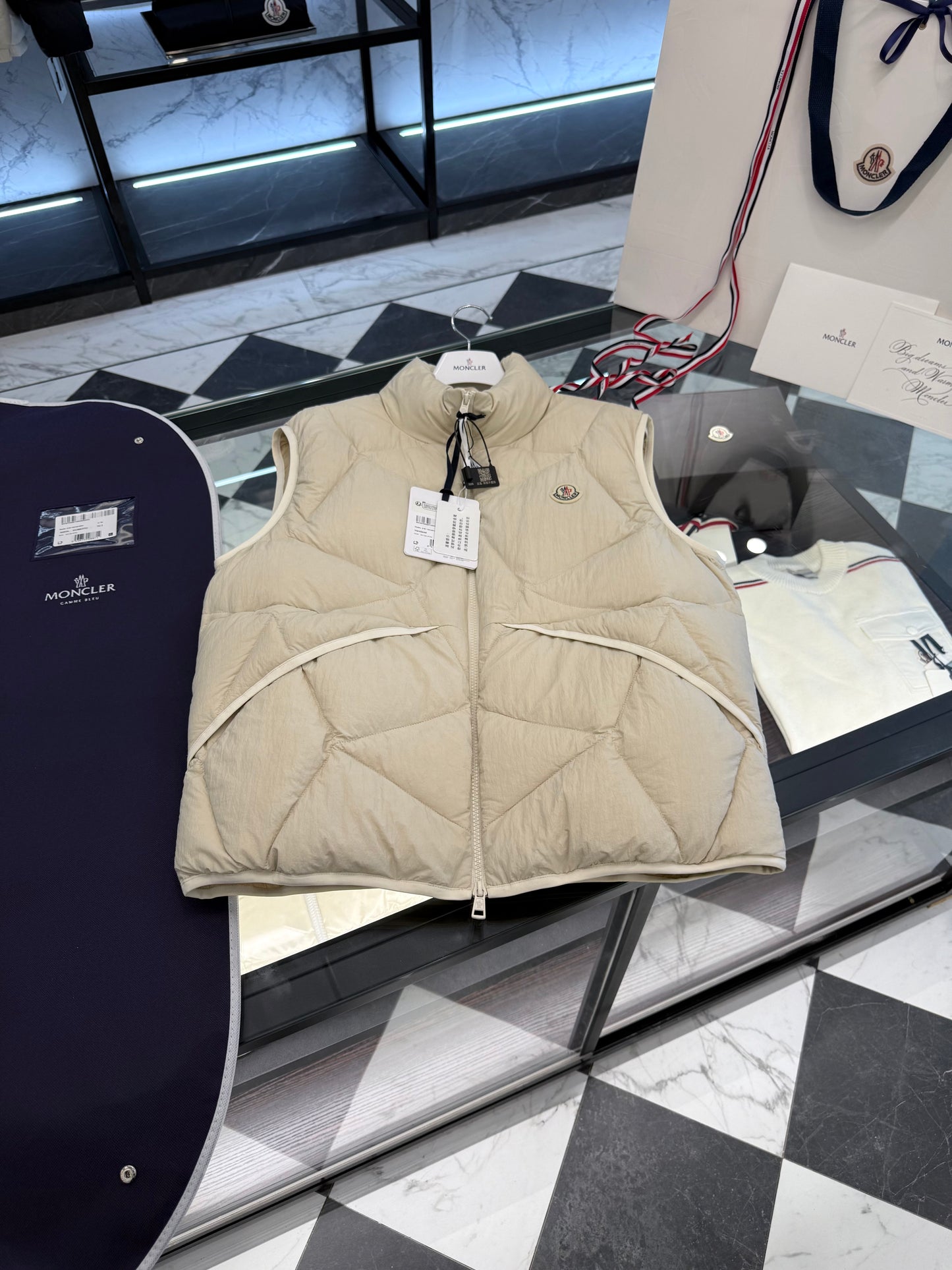 MONC VENDAVEL VEST