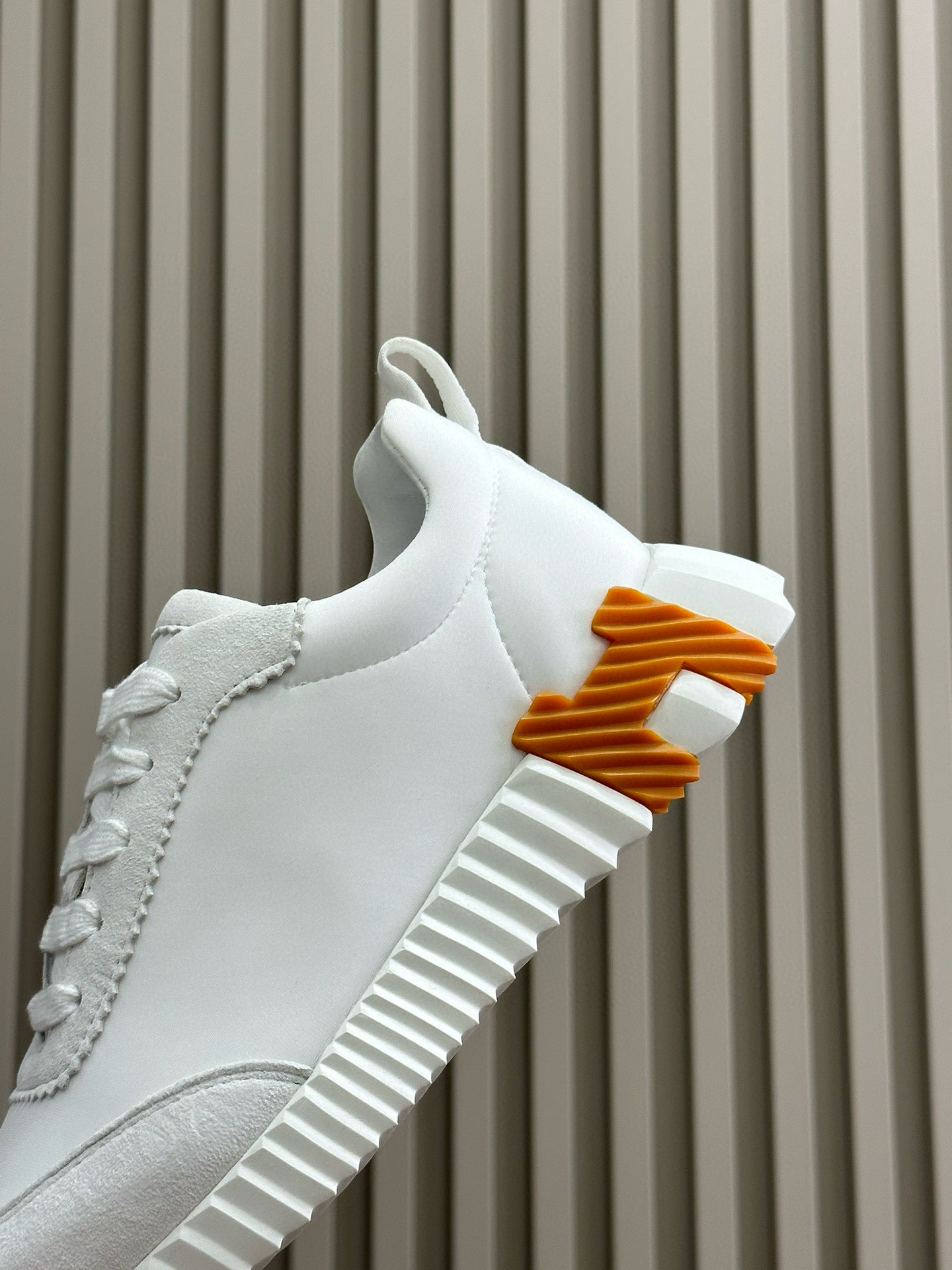 HERM BOUNCING SNEAKER