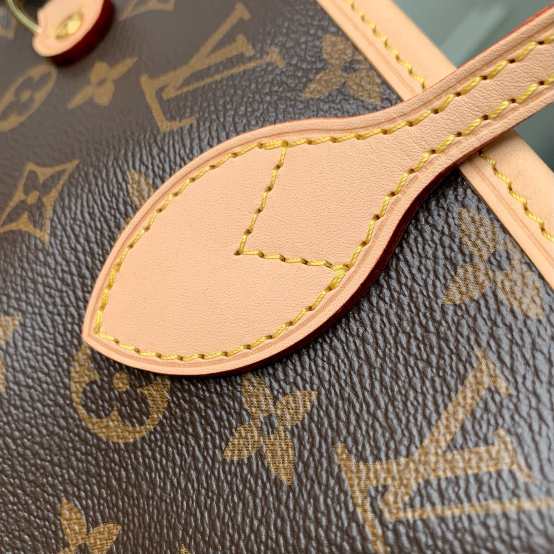 LOU NEVERFULL INSIDE OUT MM TOTE BAG
