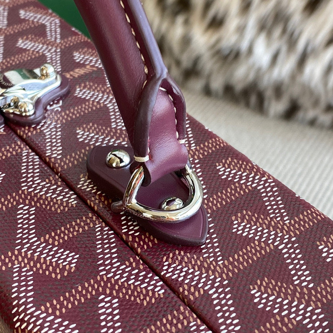 GOYA GRAND HOTEL TRUNK BAG