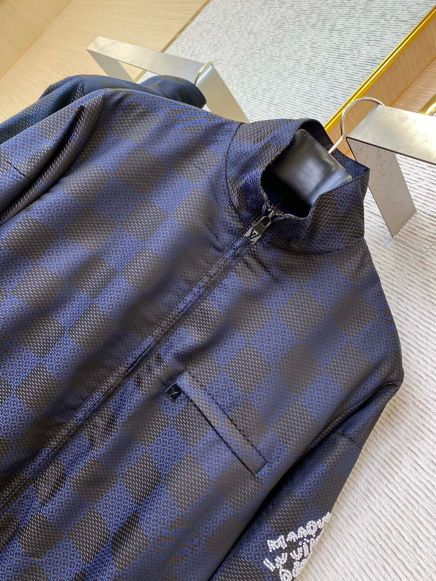 LOU JACKET