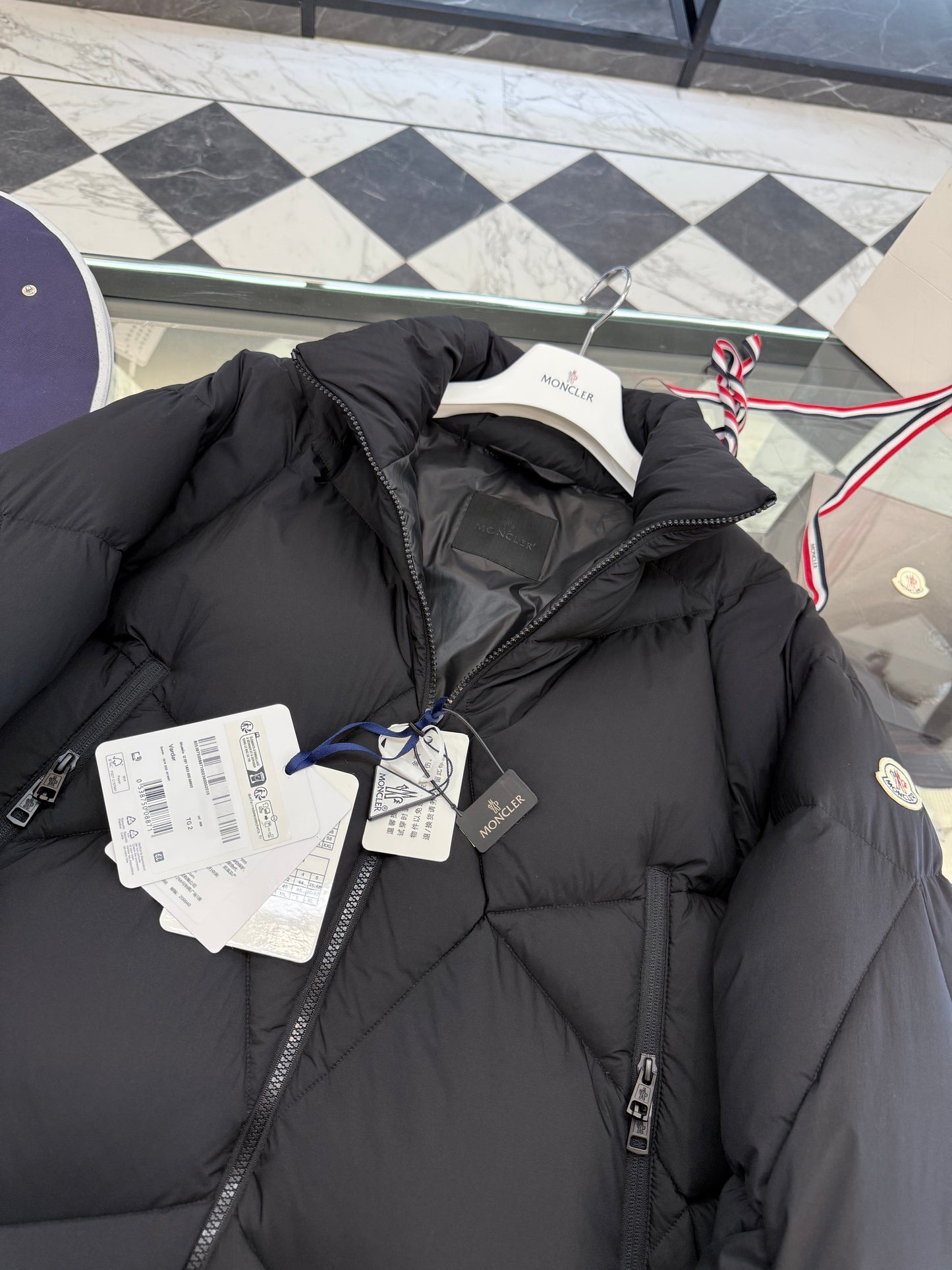 MONC VARDAR JACKET