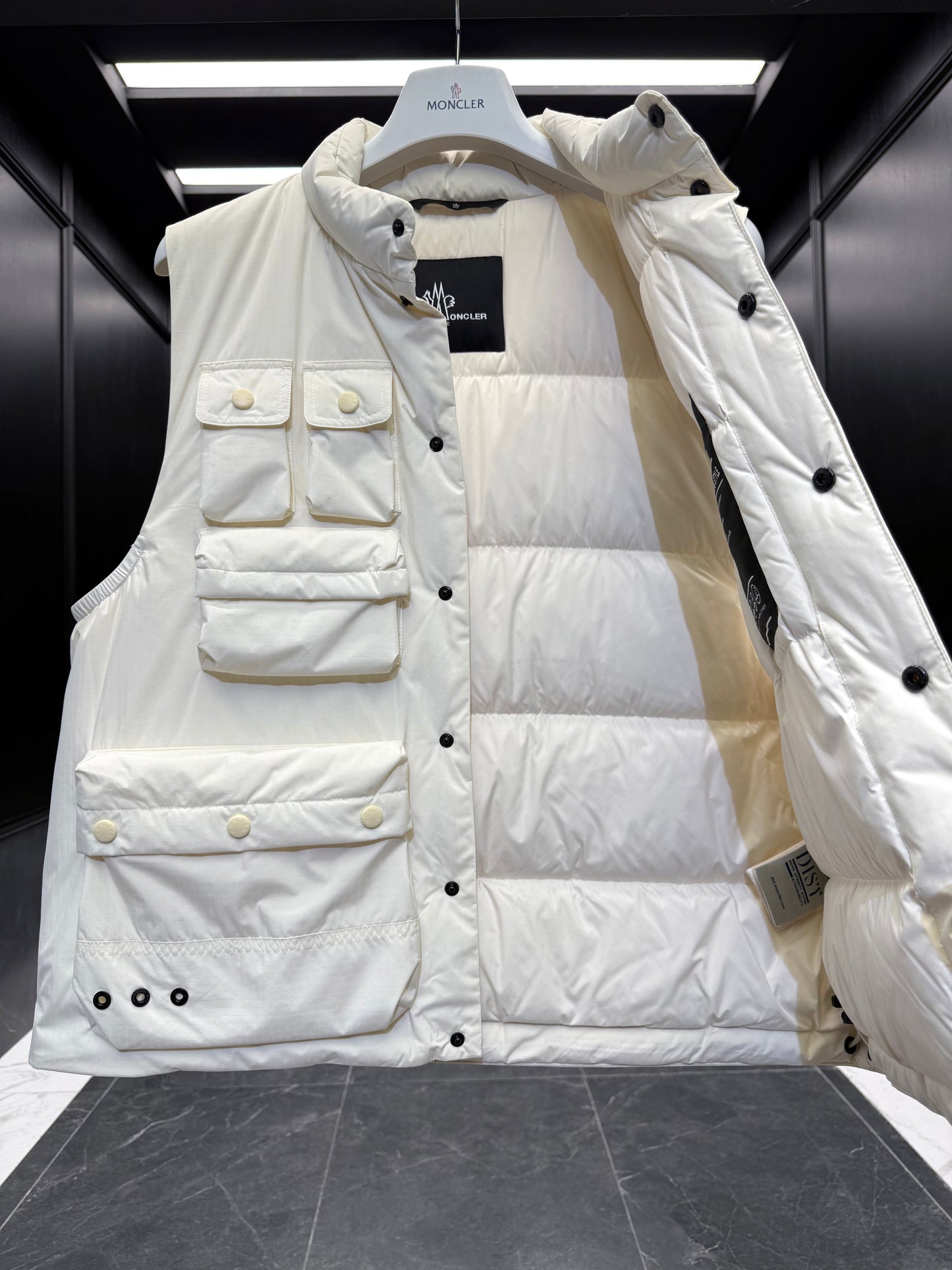 MONC TONGASS VEST