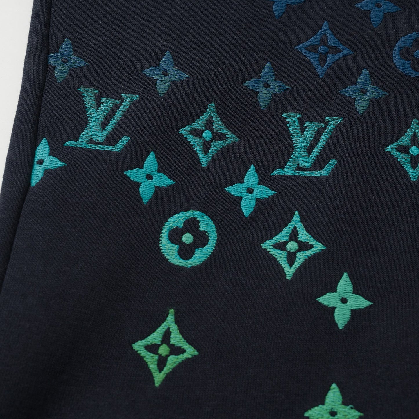 LOU SWEATSHIRT