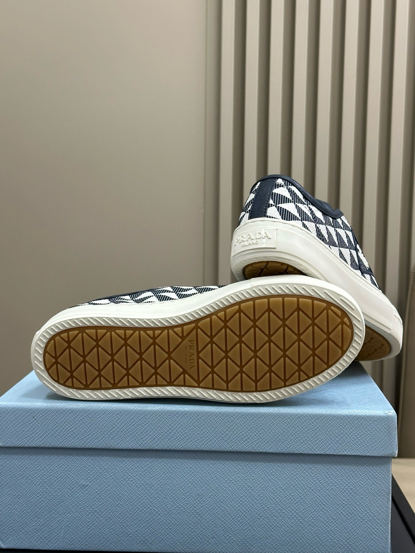 PD SNEAKERS