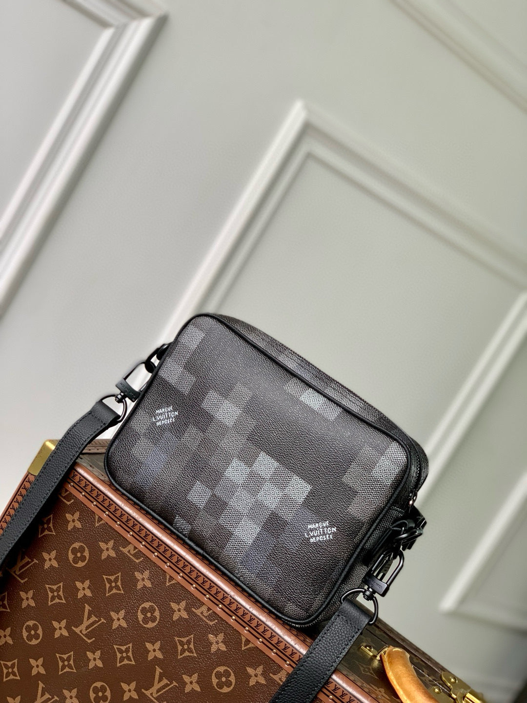LOU NIL BAG