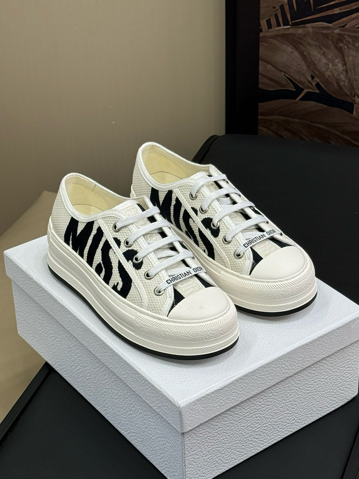 CD PLATFORM SNEAKER