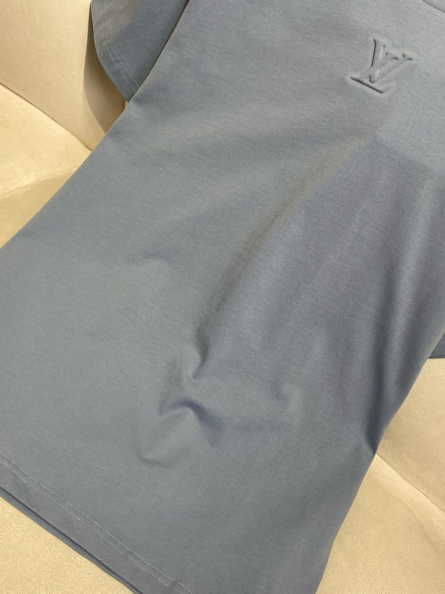 LOU T-SHIRT