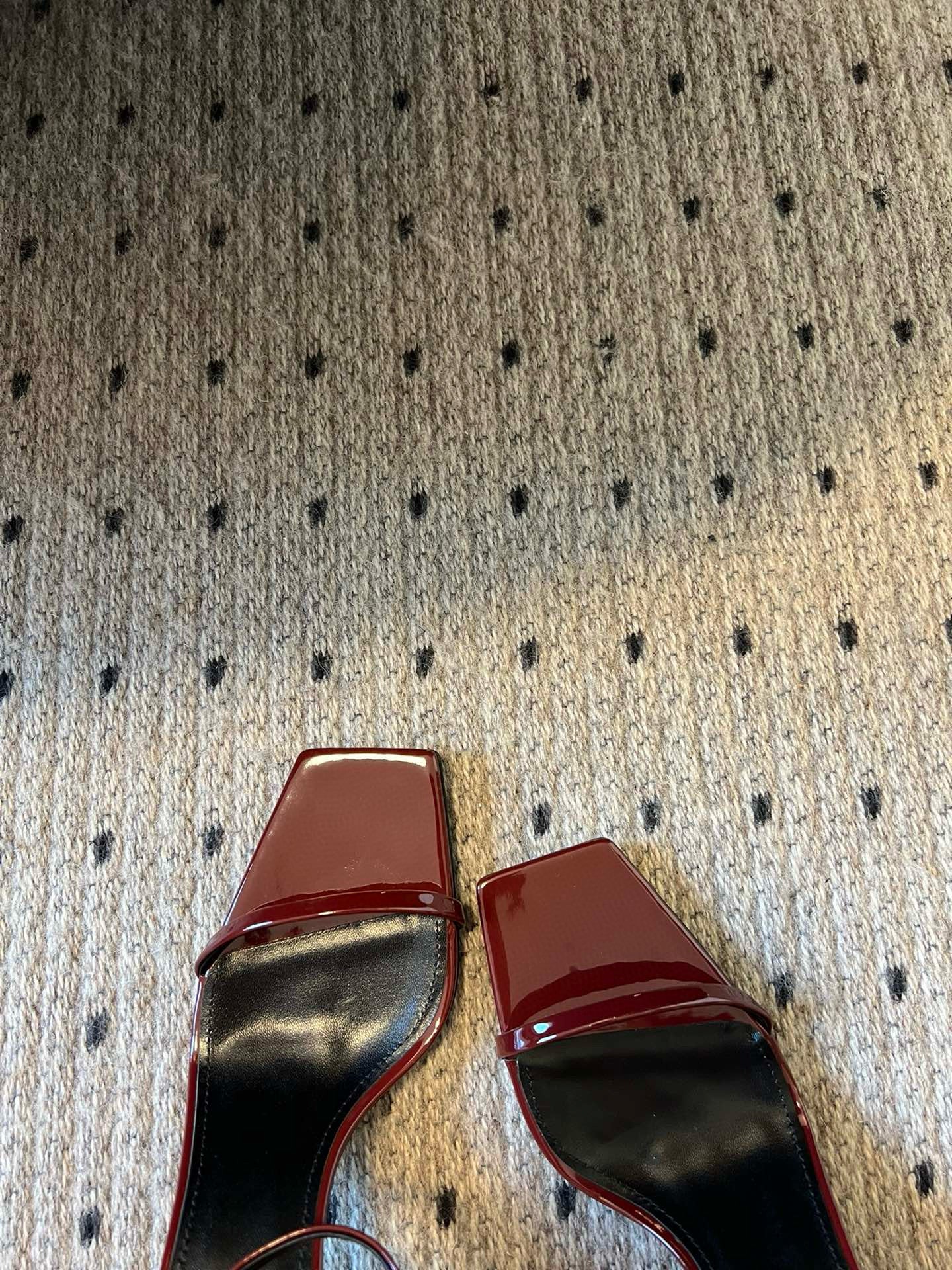 SL HEELS