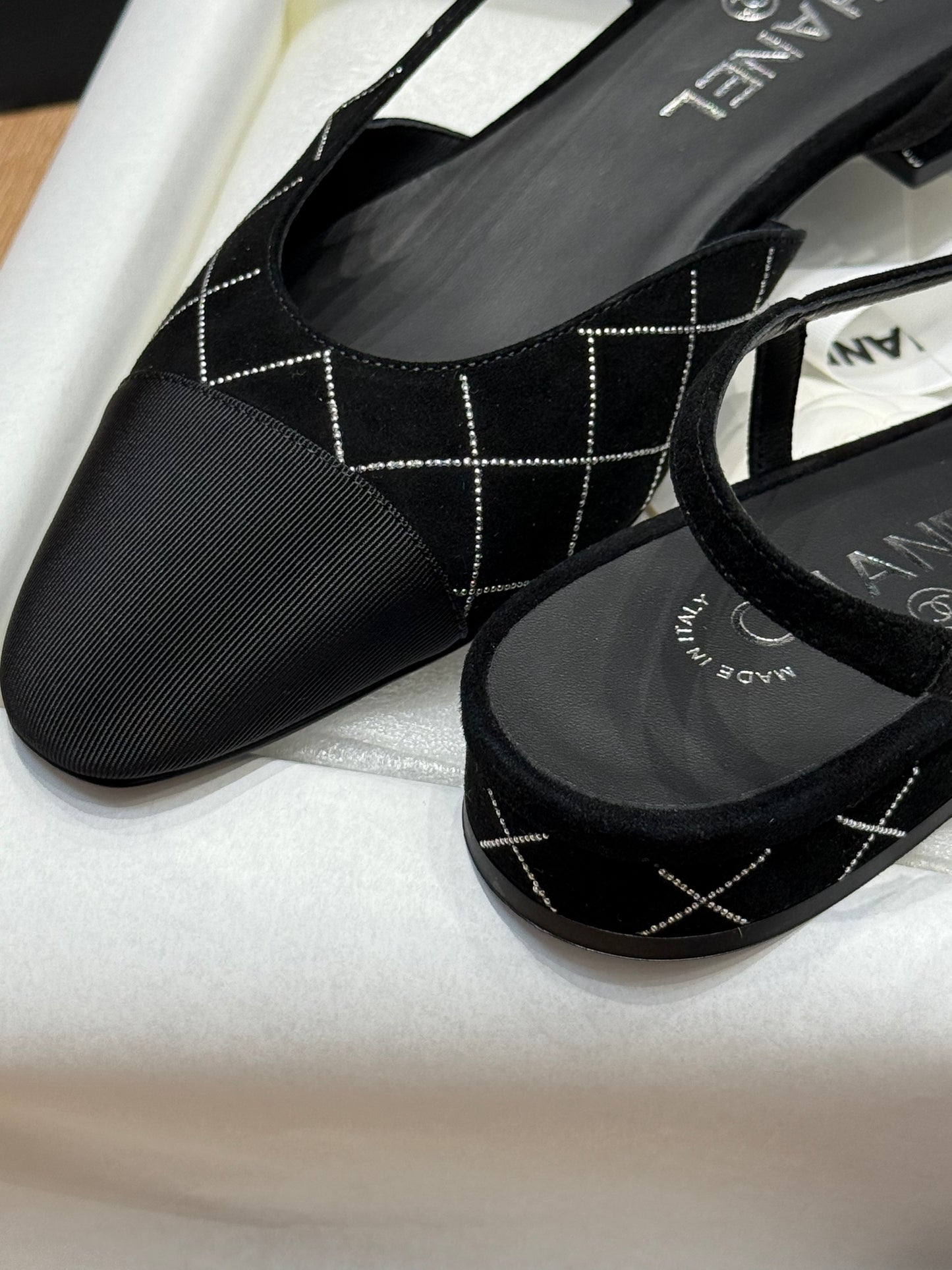 CC SLINGBACK PUMPS