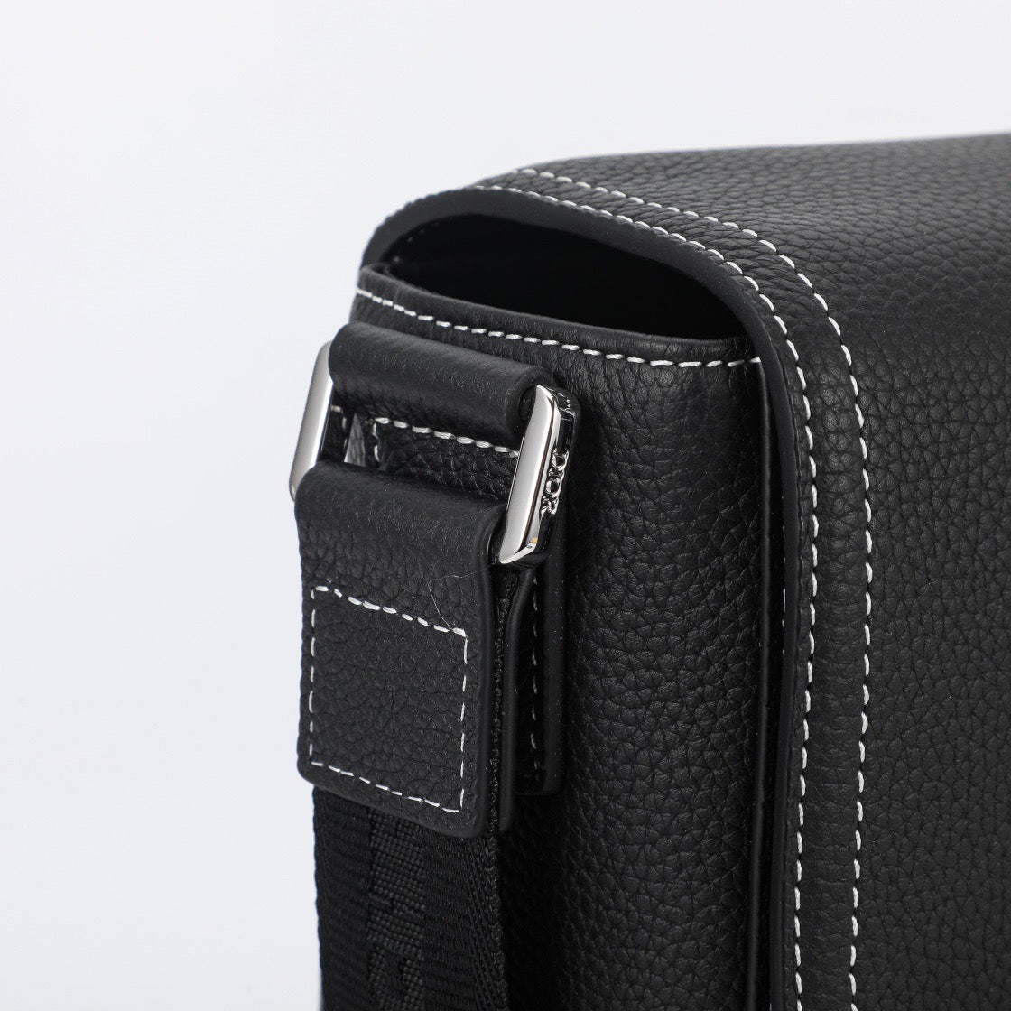 CD SADDLE MESSENGER BAG