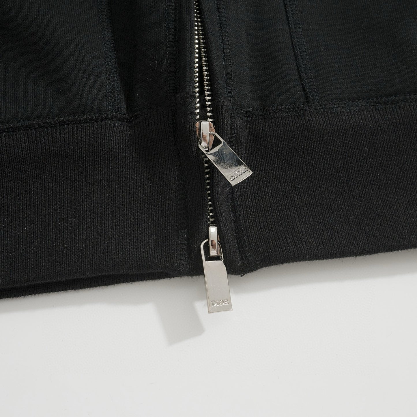 CD ZIP HOODIE