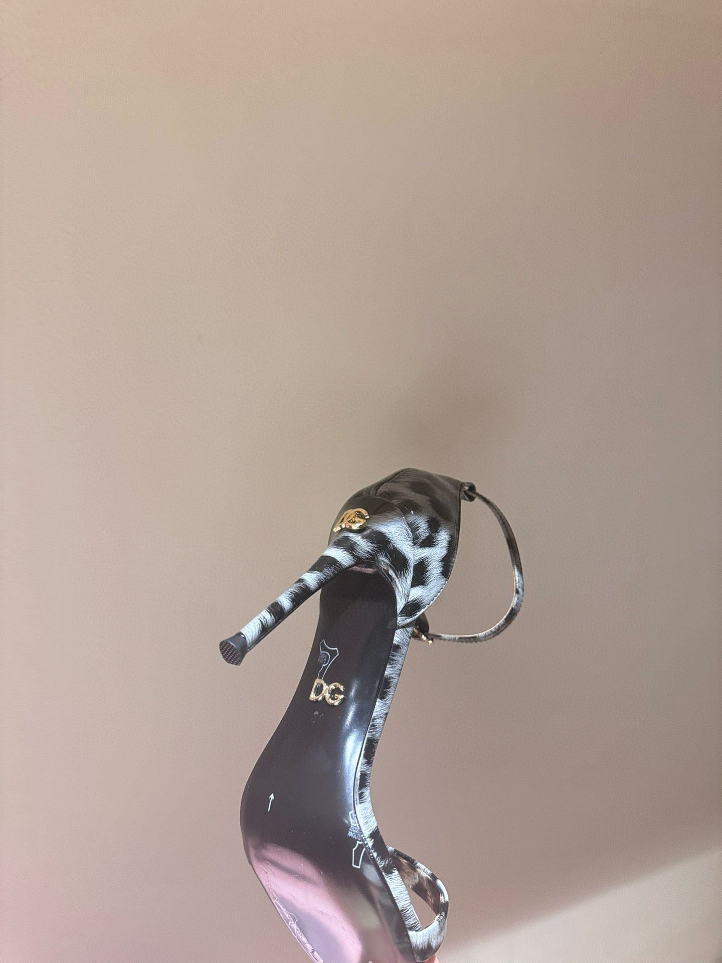 D&G HEELS