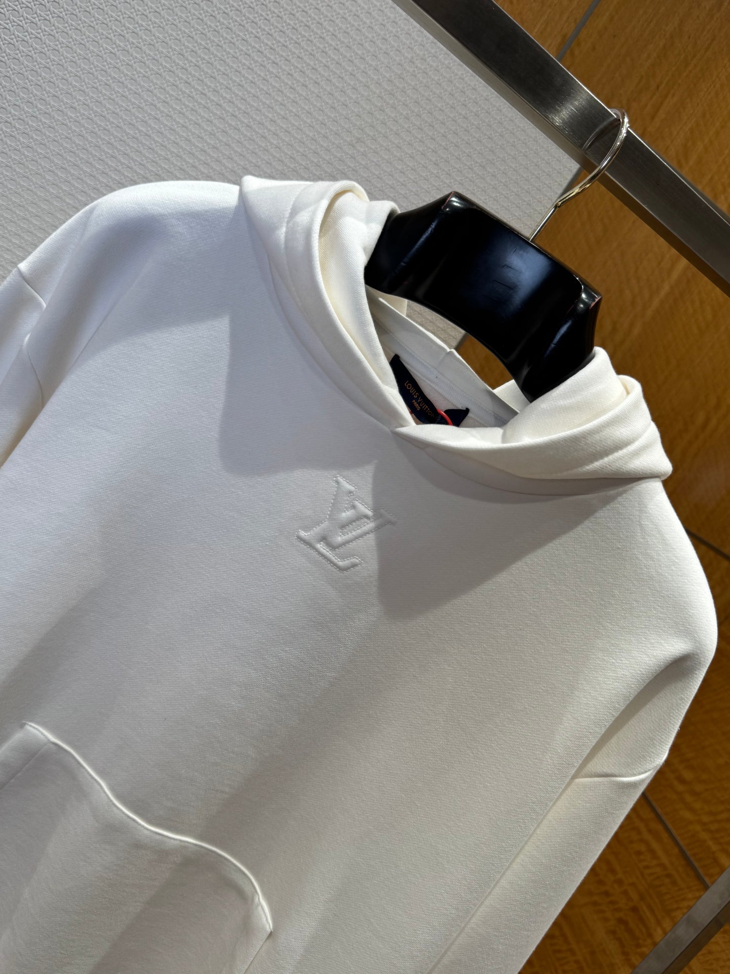 LOU HOODIE