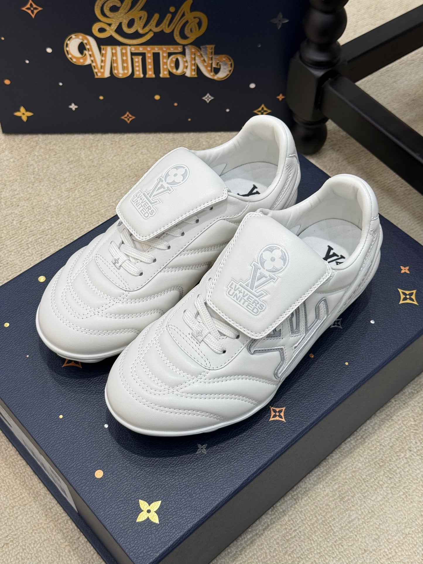 LOU FOOTPRINT SNEAKER
