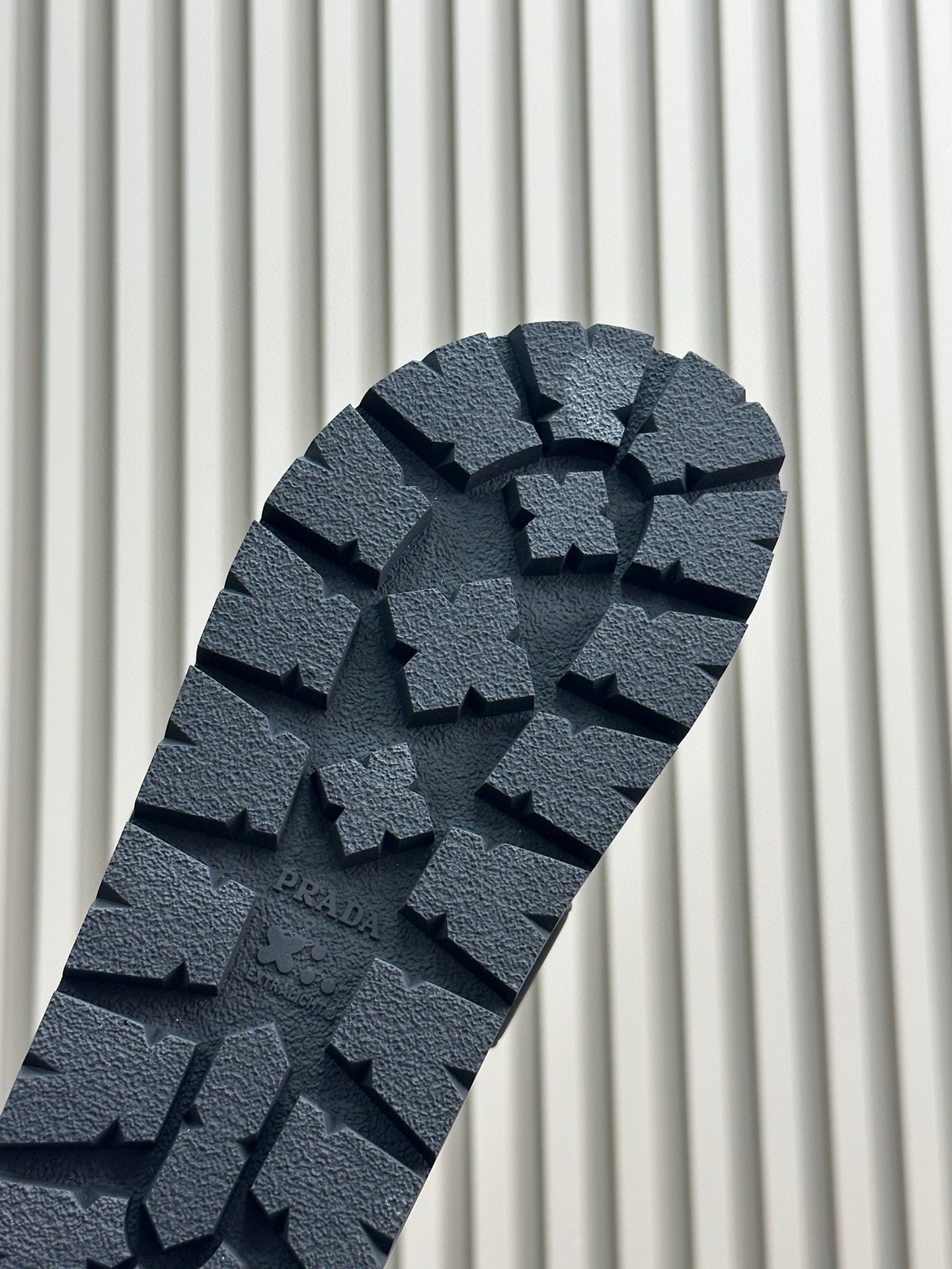 PD NAPPA LEATHER SLIDES