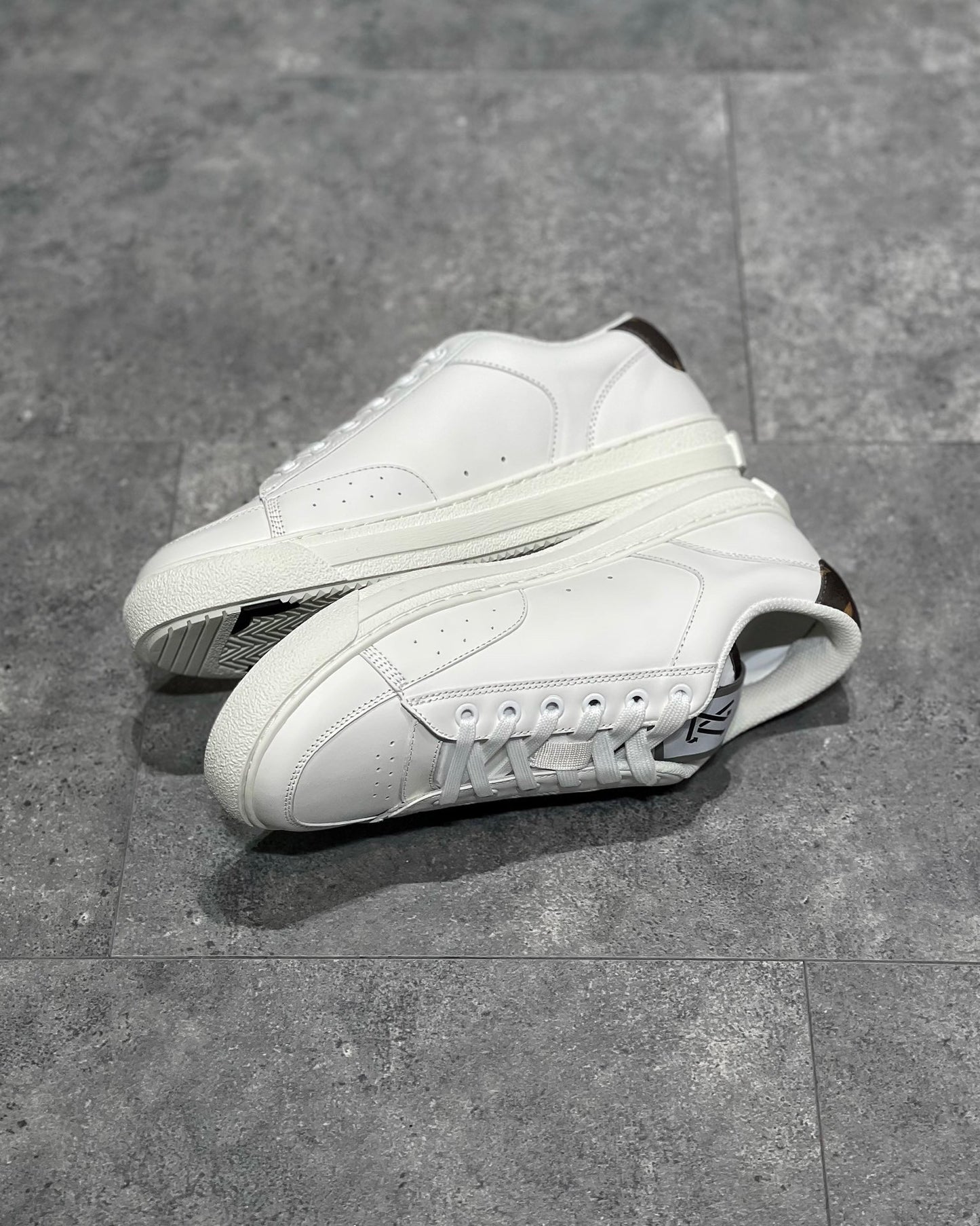 LOU TRAINERS