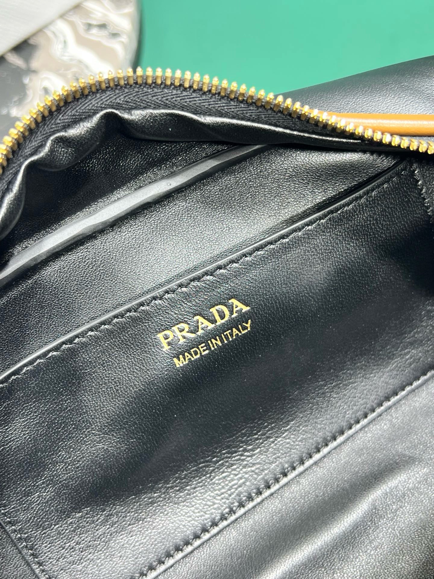 PD SWING SHOULDER BAG