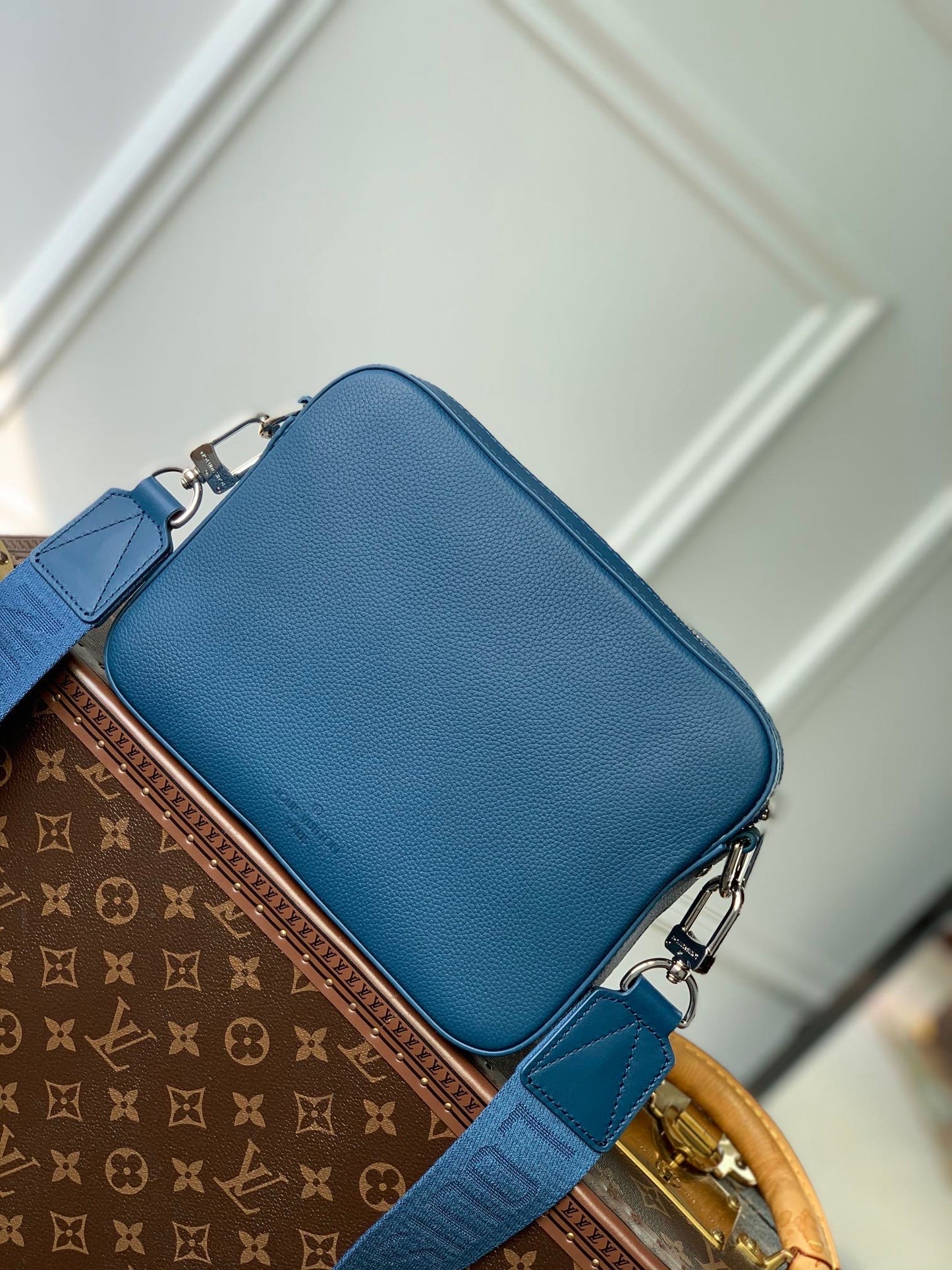 LOU FASTLINE MESSENGER BAG