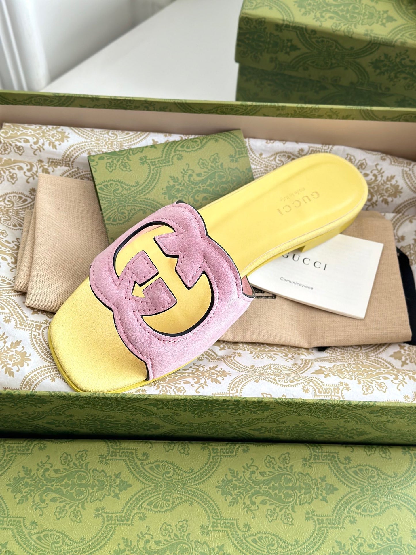 GG CUT OUT SANDALS