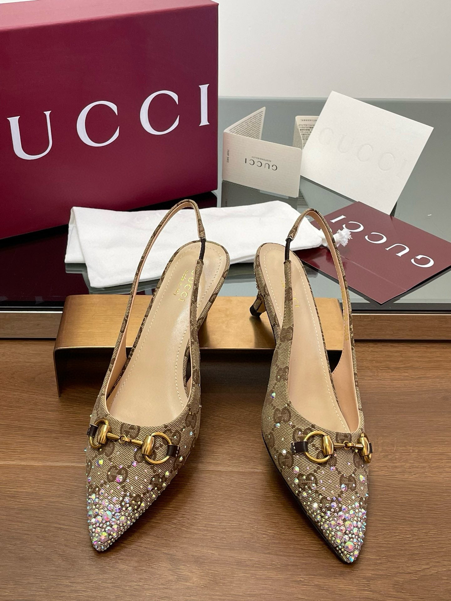 GG HEELS