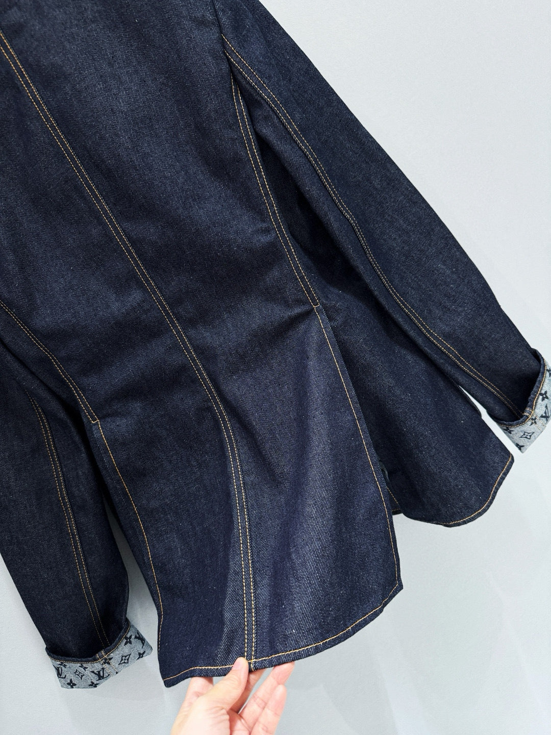 LOU DENIM BLAZER