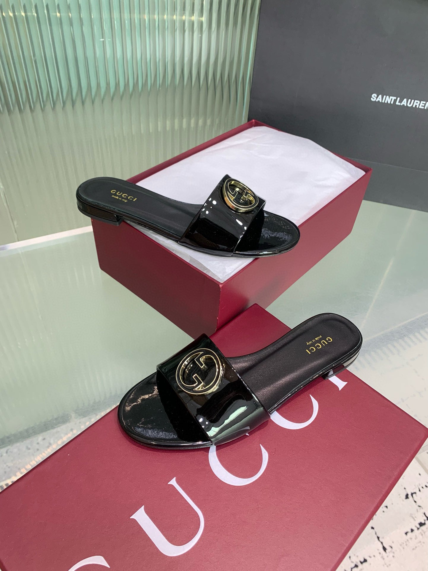 GG SANDALS