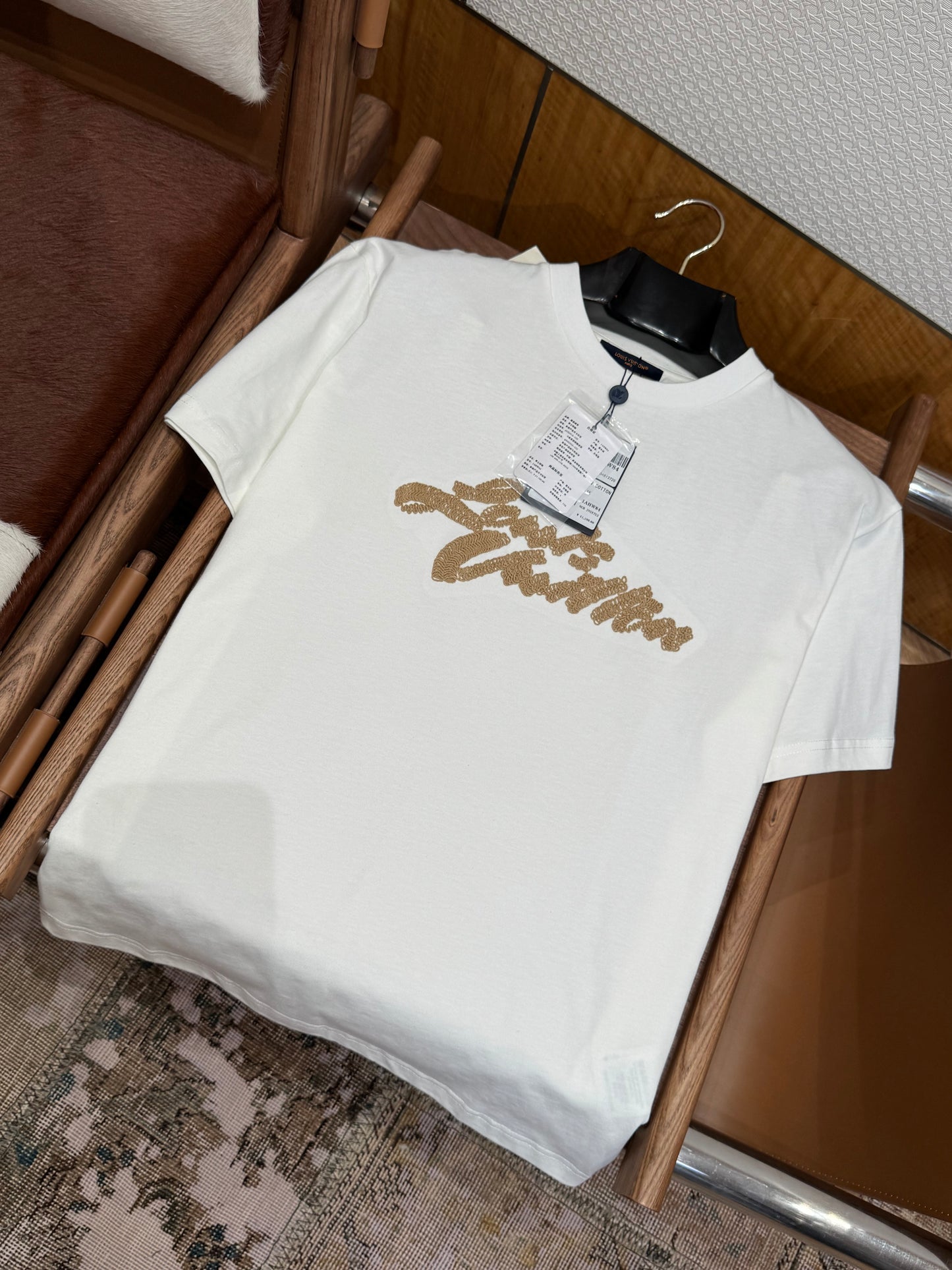 LOU T-SHIRT