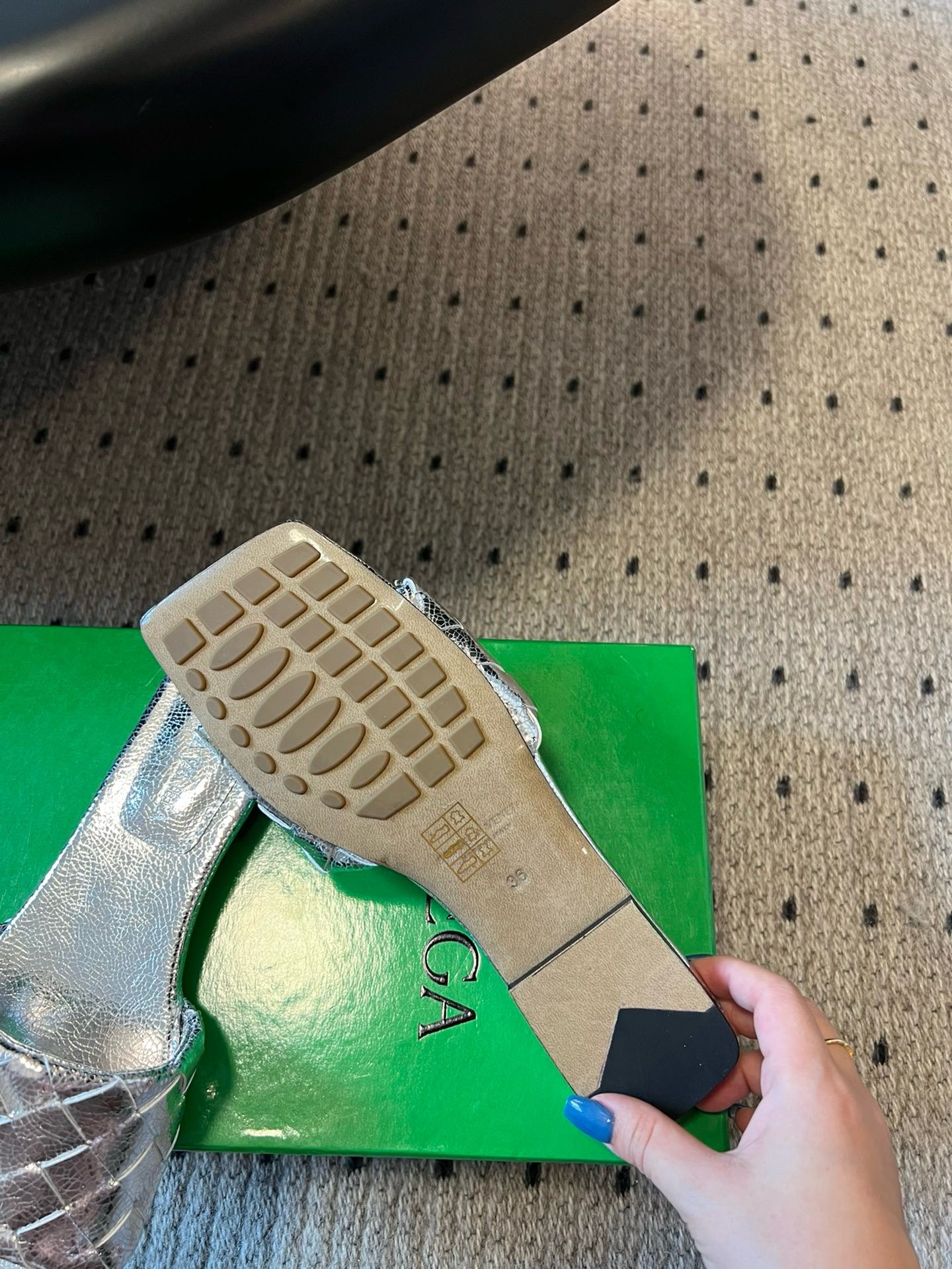 BOTT V SANDALS