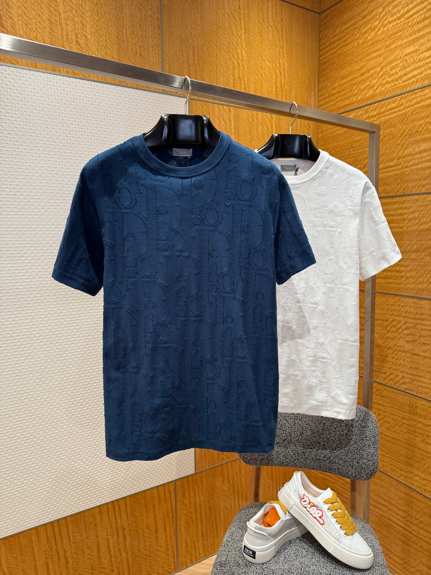 CD T-SHIRT