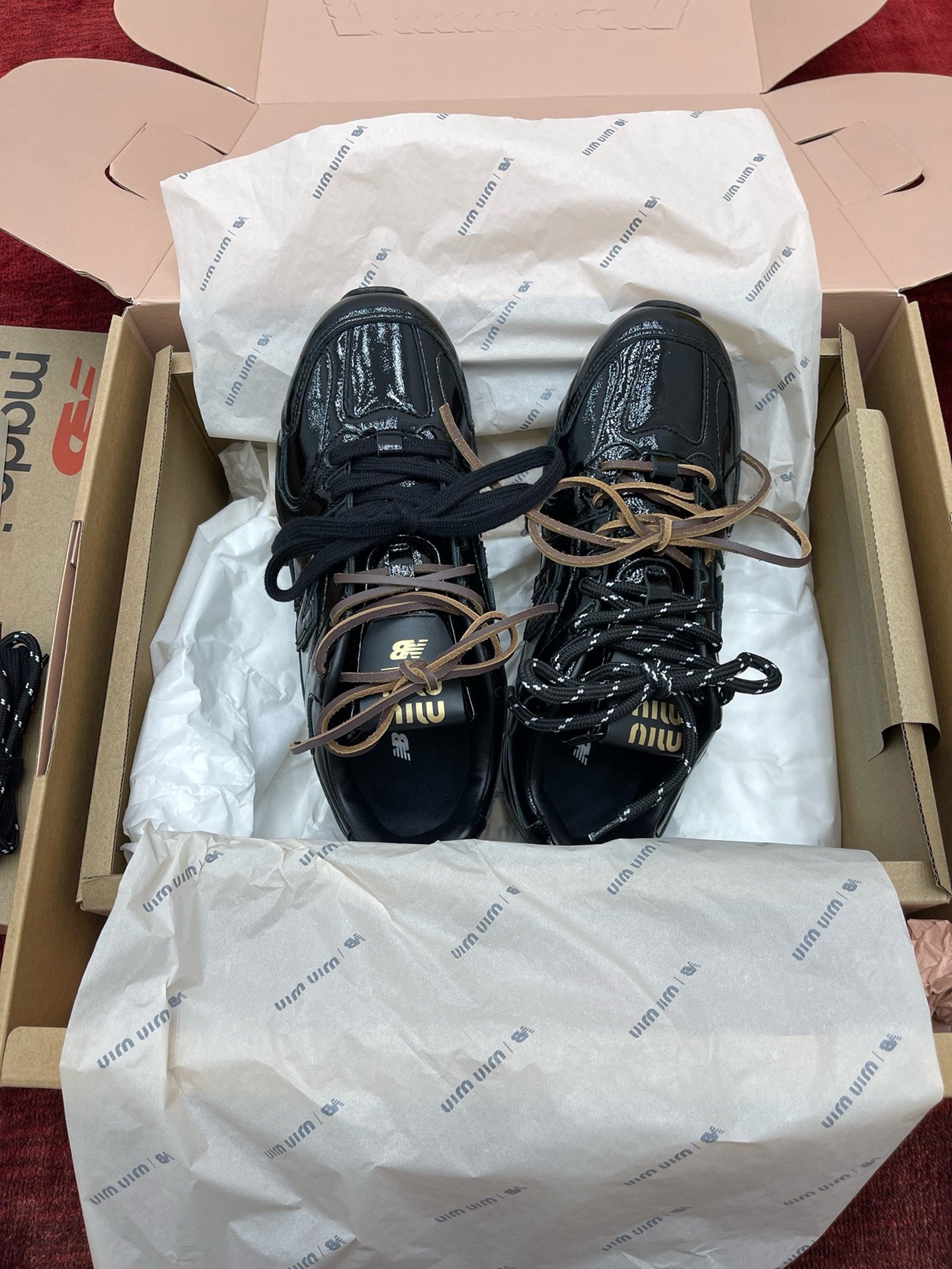 MIU M x NEW BALANCE TRAINERS