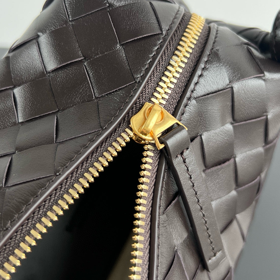 BOTT TOP HANDLE LOOP BAG