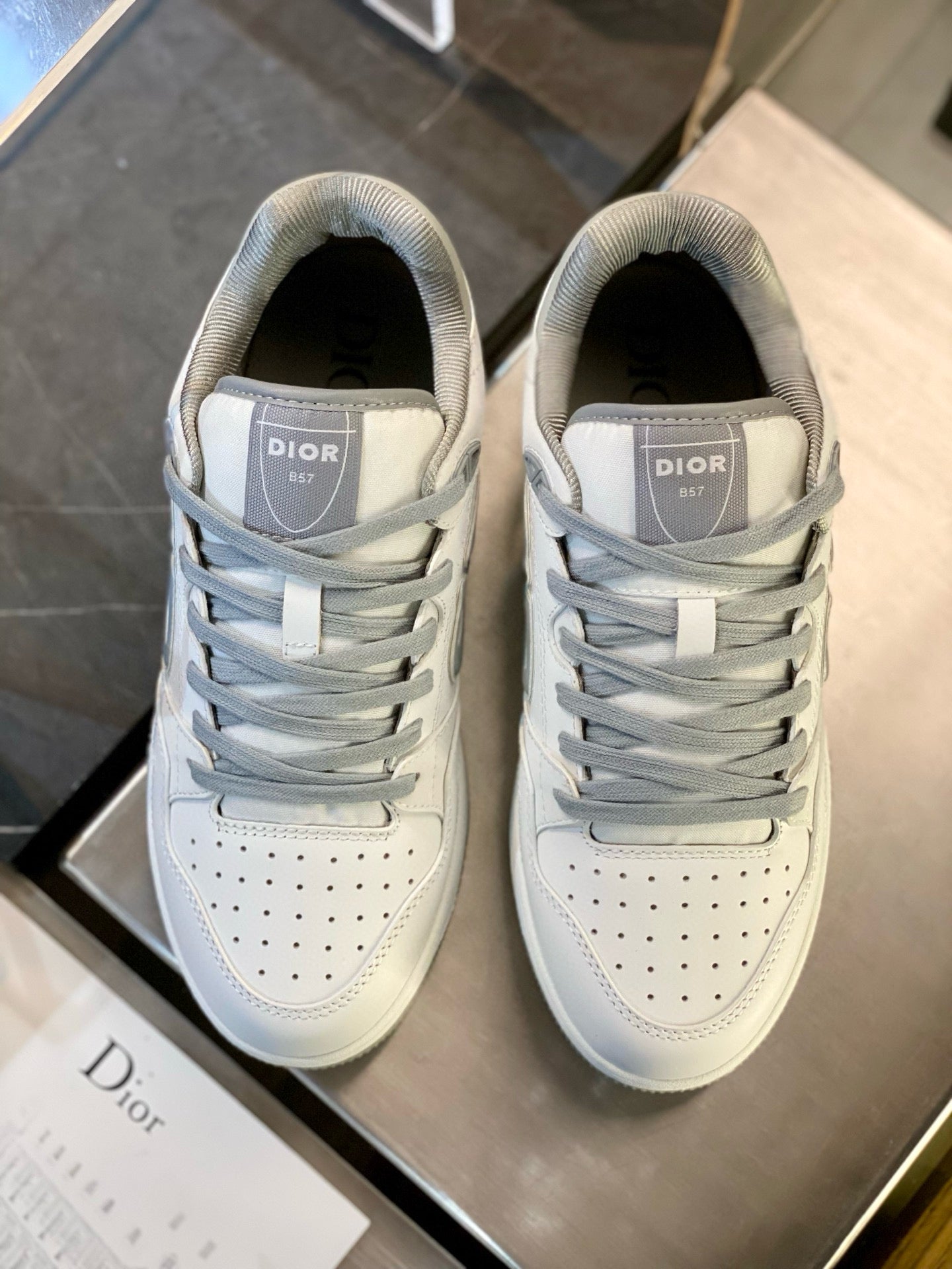 CD B57 SNEAKER