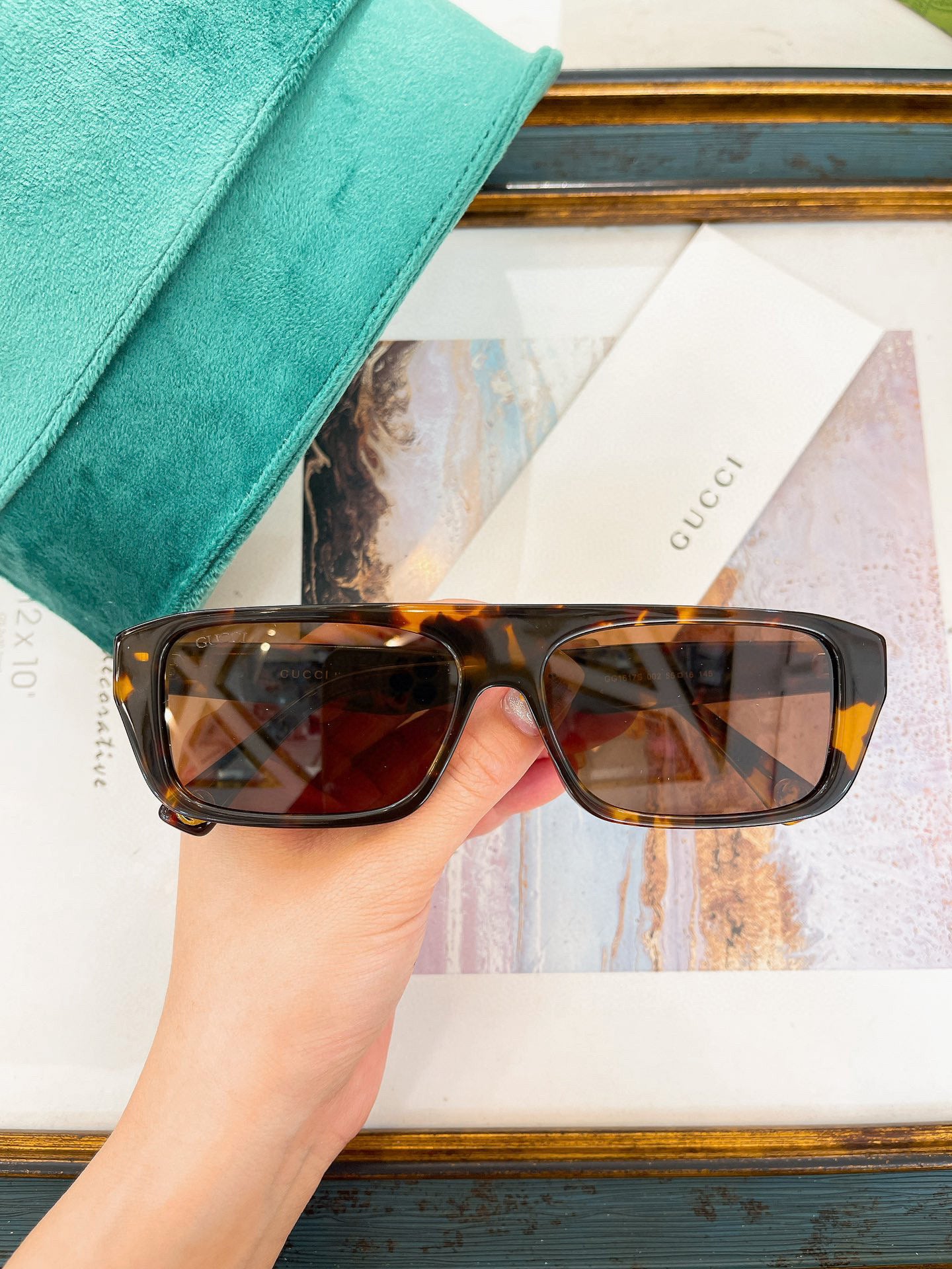 GG SUNGLASSES
