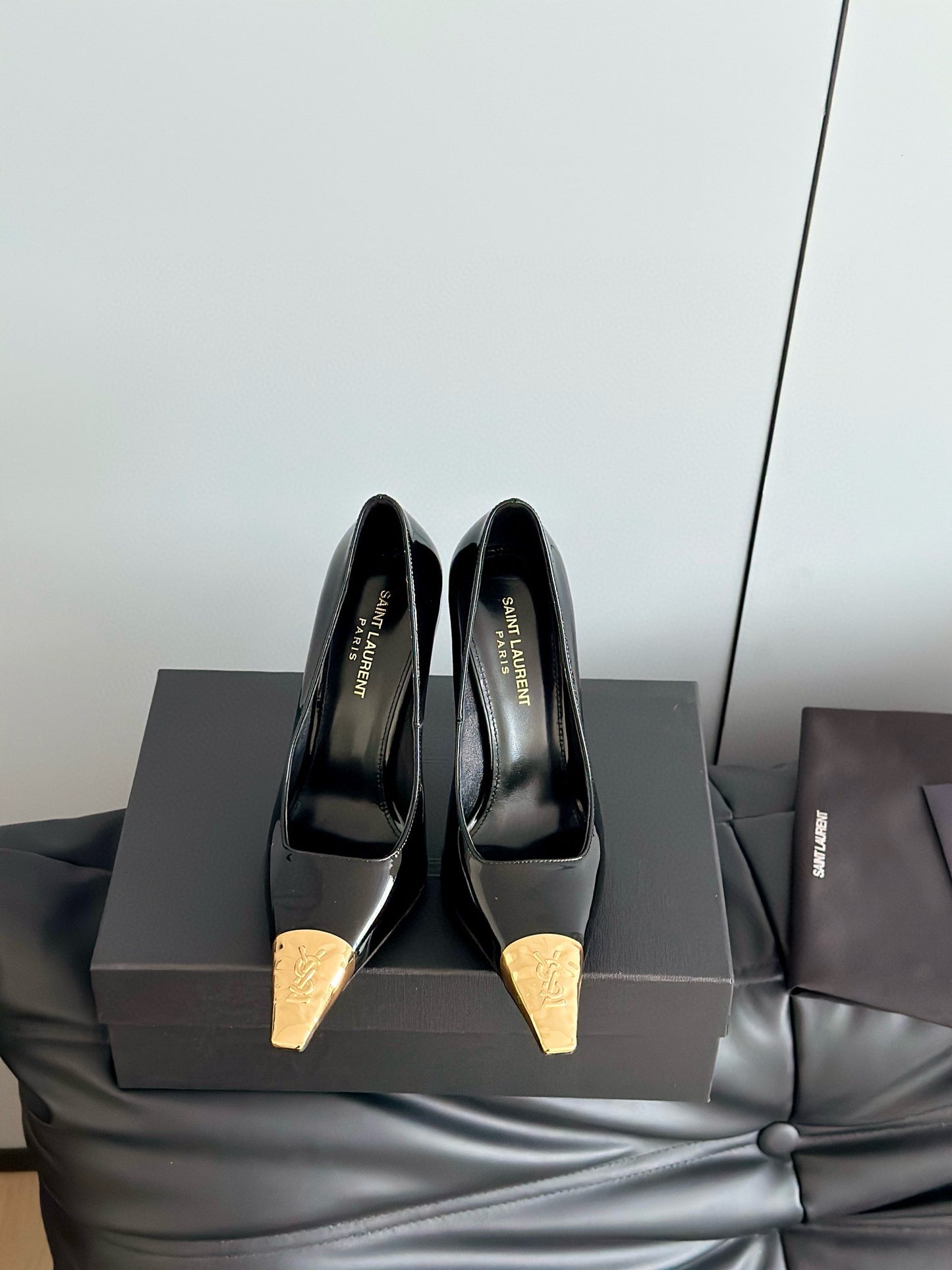 SL HEELS